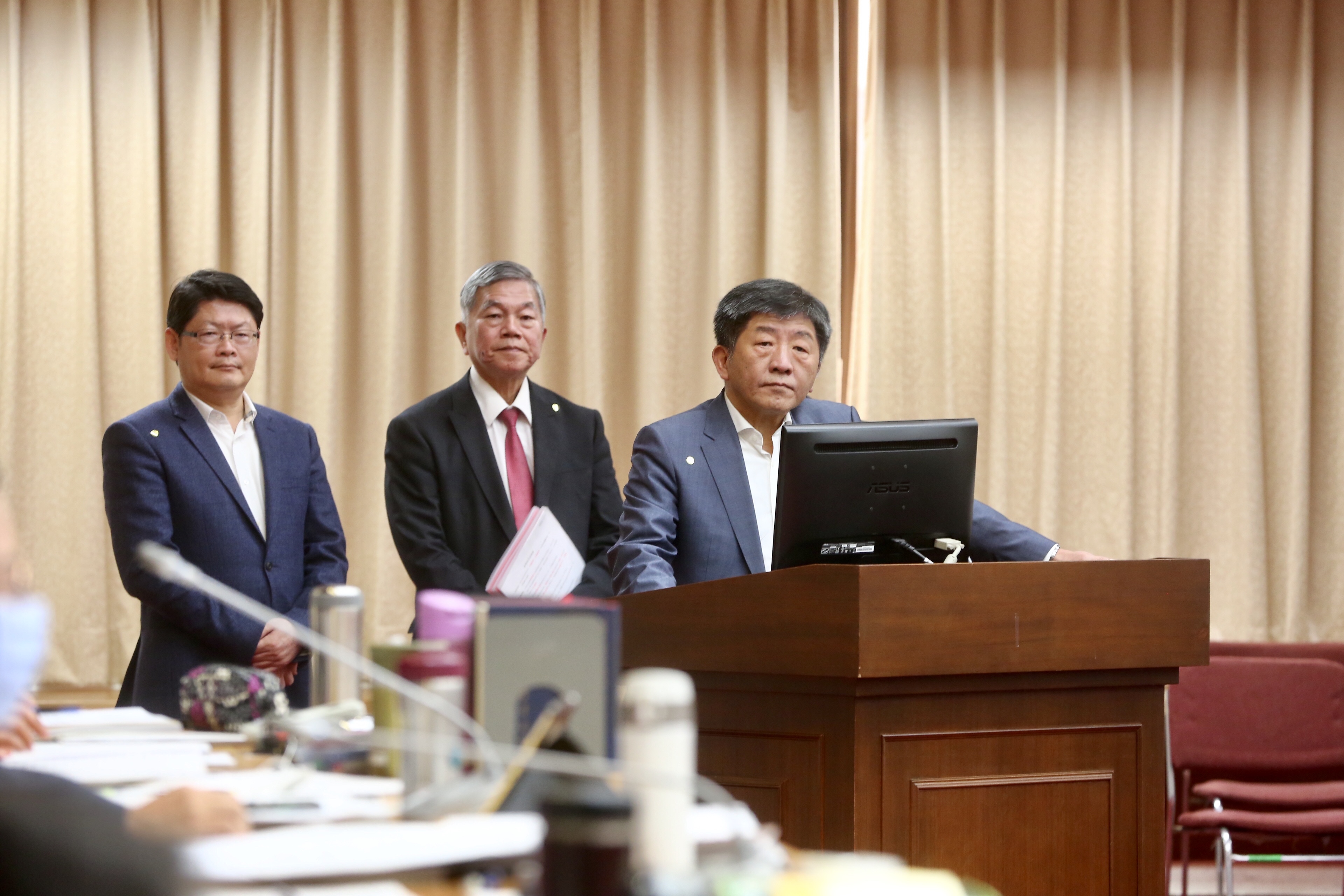 衛福部長陳時中備詢。