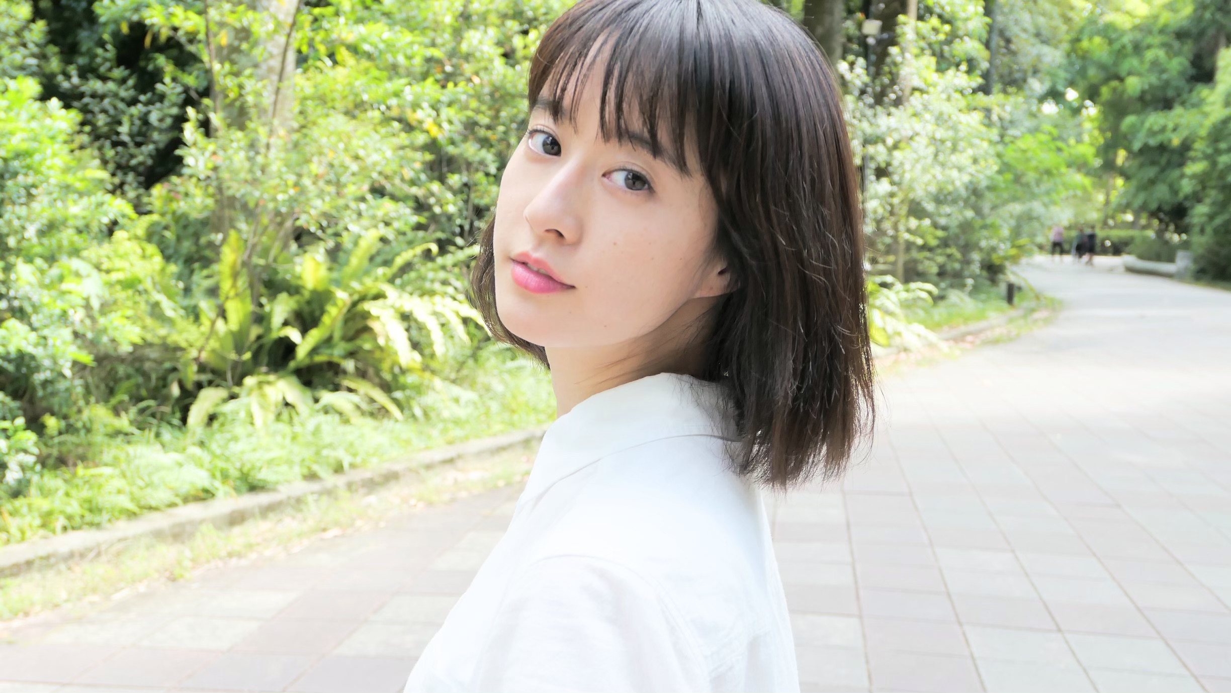 在日本有新鮮系女神稱號的Luna,去年剛來台灣就與韓星李棟旭拍攝廣告。(星浪娛樂提供)