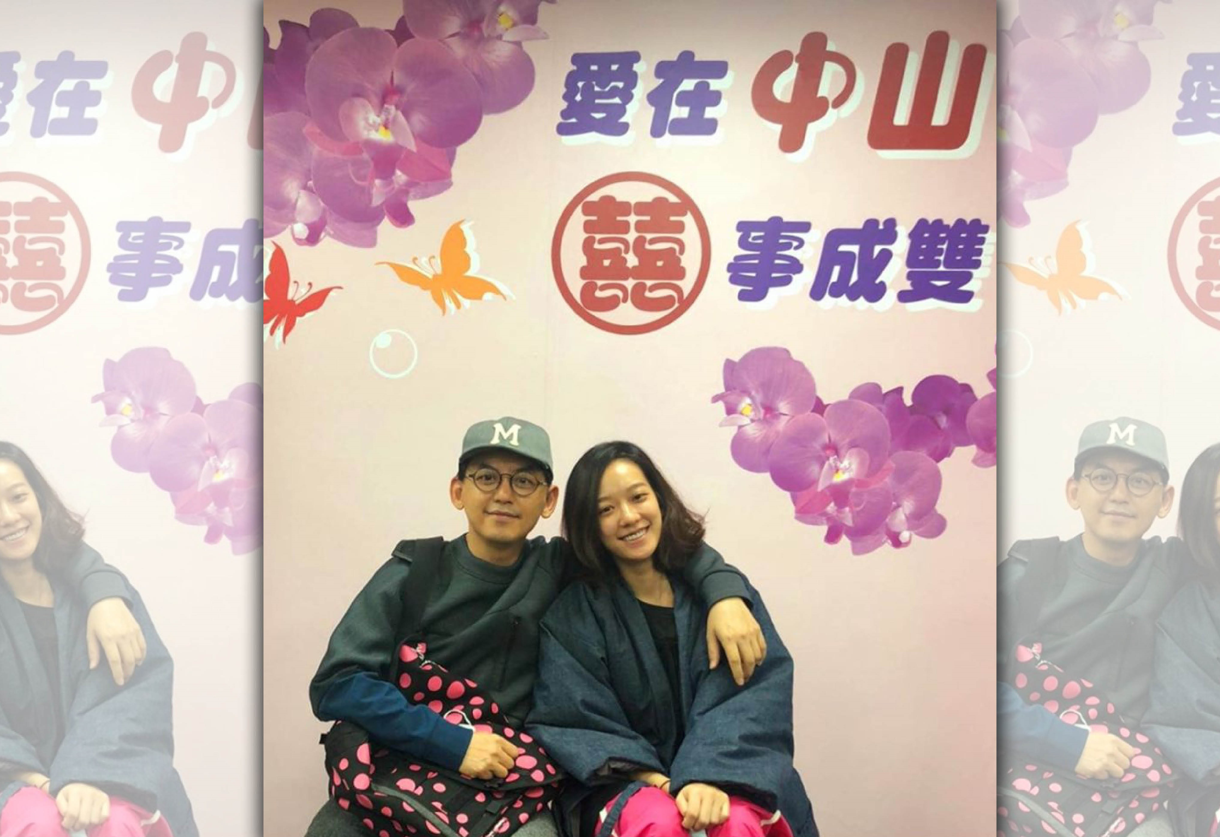 黃子佼與孟耿如臉書上公開登記喜訊，孟耿如溫暖地說，會繼續把愛帶給大家。（翻攝自黃子佼臉書）