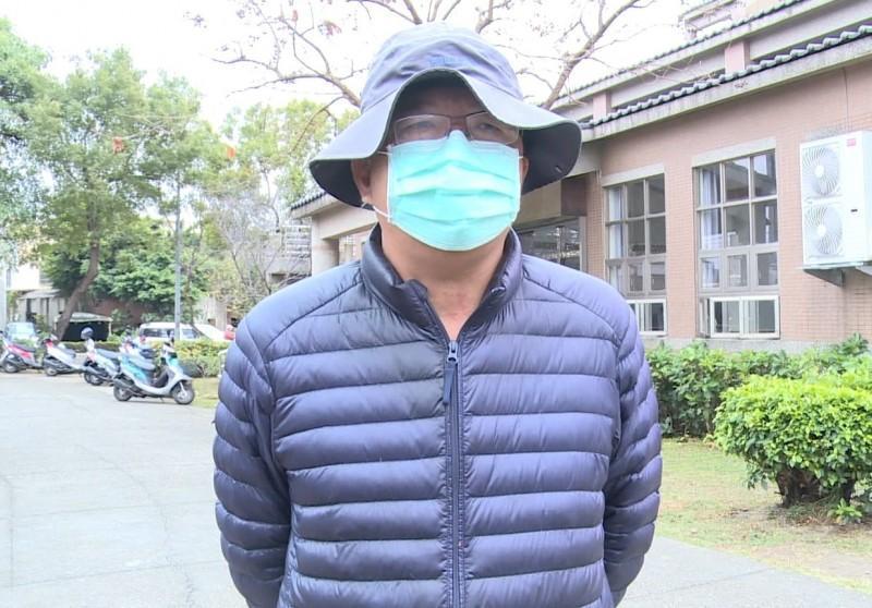 昨（4日）在網路嗆蔡阿嘎的國小教師，今出面向蔡阿嘎夫妻道歉。（翻攝畫面）
