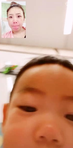 二伯今日於臉書po文曝光最新狀況,更留言大讚兒子「蔡桃貴」笑容是最療癒的安胎藥。(翻攝自嘎嫂二伯臉書)