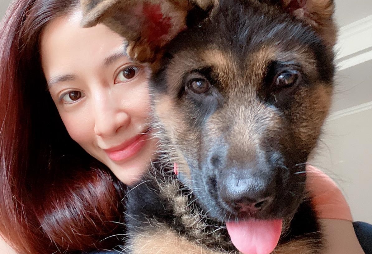 李蒨蓉近來重新養狗，享受為母心情。（艾迪昇傳播提供）