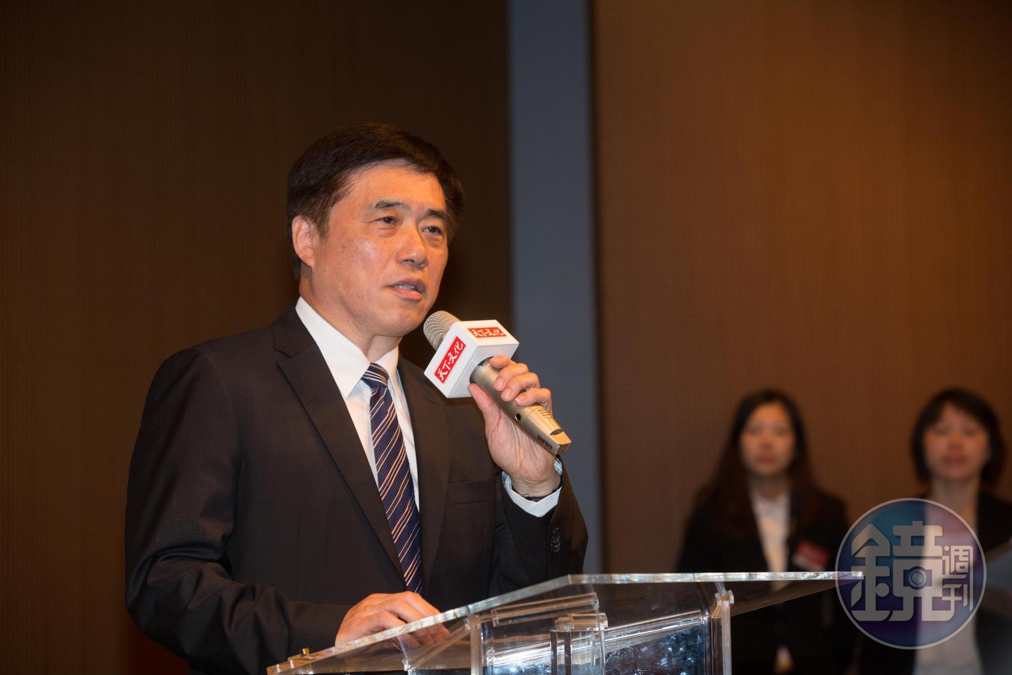 郝龍斌透露父親郝柏村去年4月中風，甚至一度長睡60小時。
