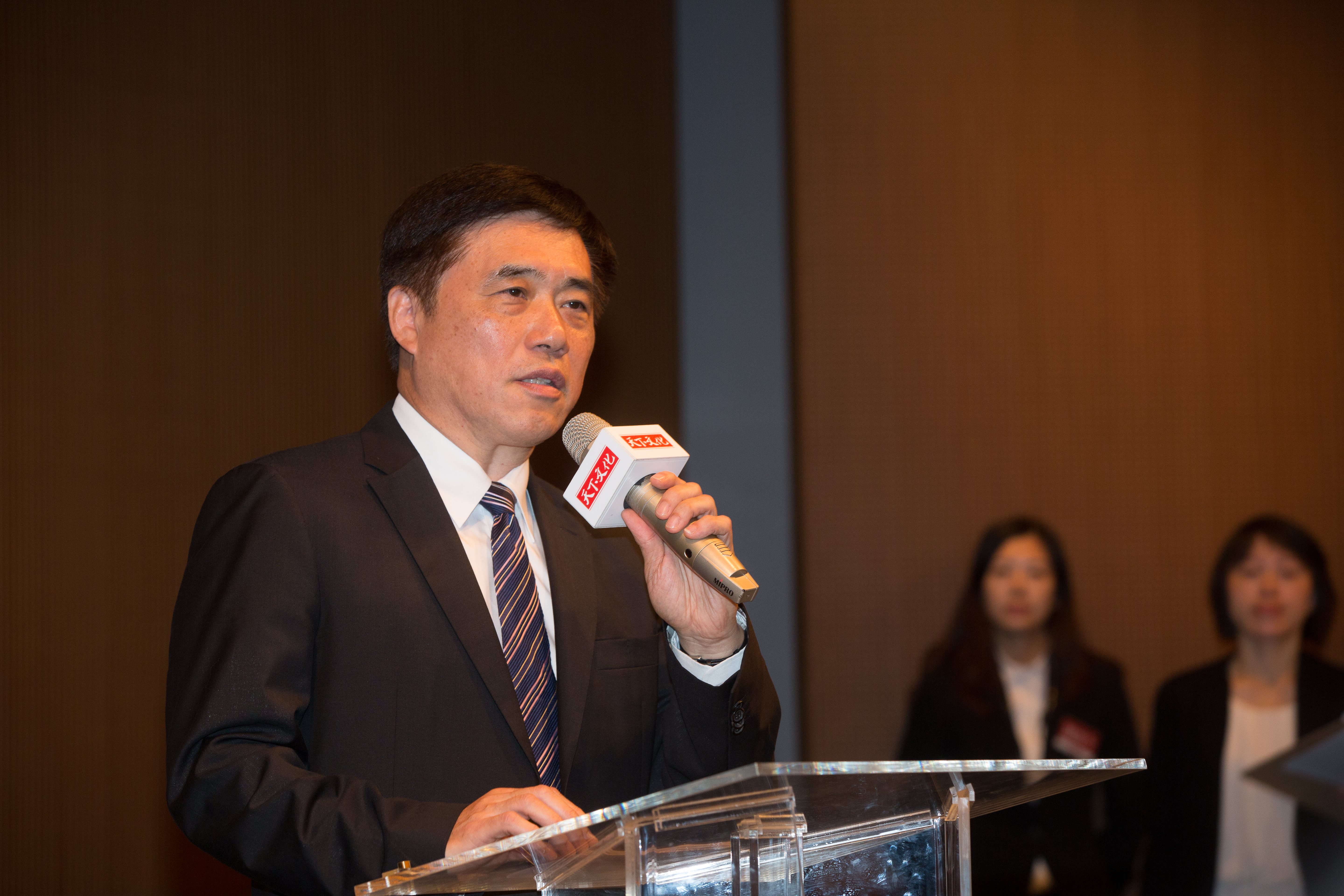 郝龍斌透露父親郝柏村去年4月中風，甚至一度長睡60小時。