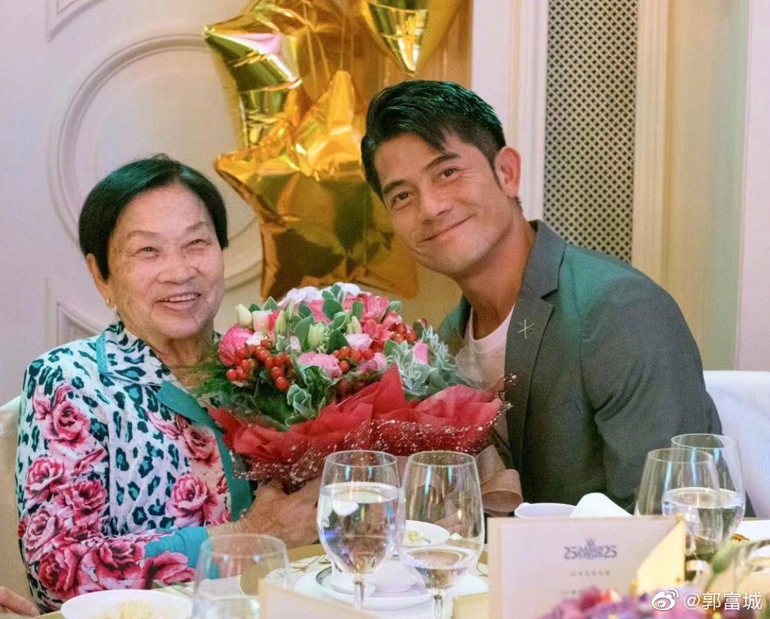 郭富城在演藝圈是出名的孝子。（翻攝自郭富城微博）