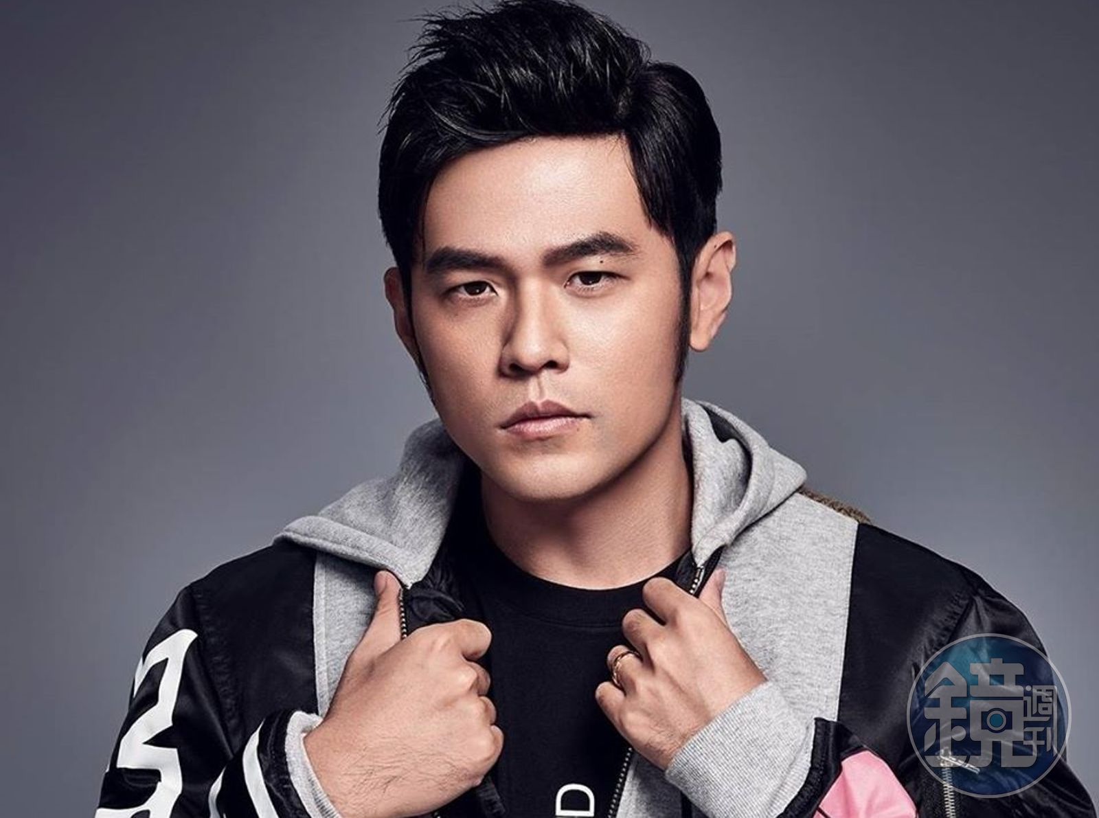 洪曉蕾前夫王世均詐騙上百萬元　周董無辜受牽連發聲明 - 鏡週刊 Mirror Media