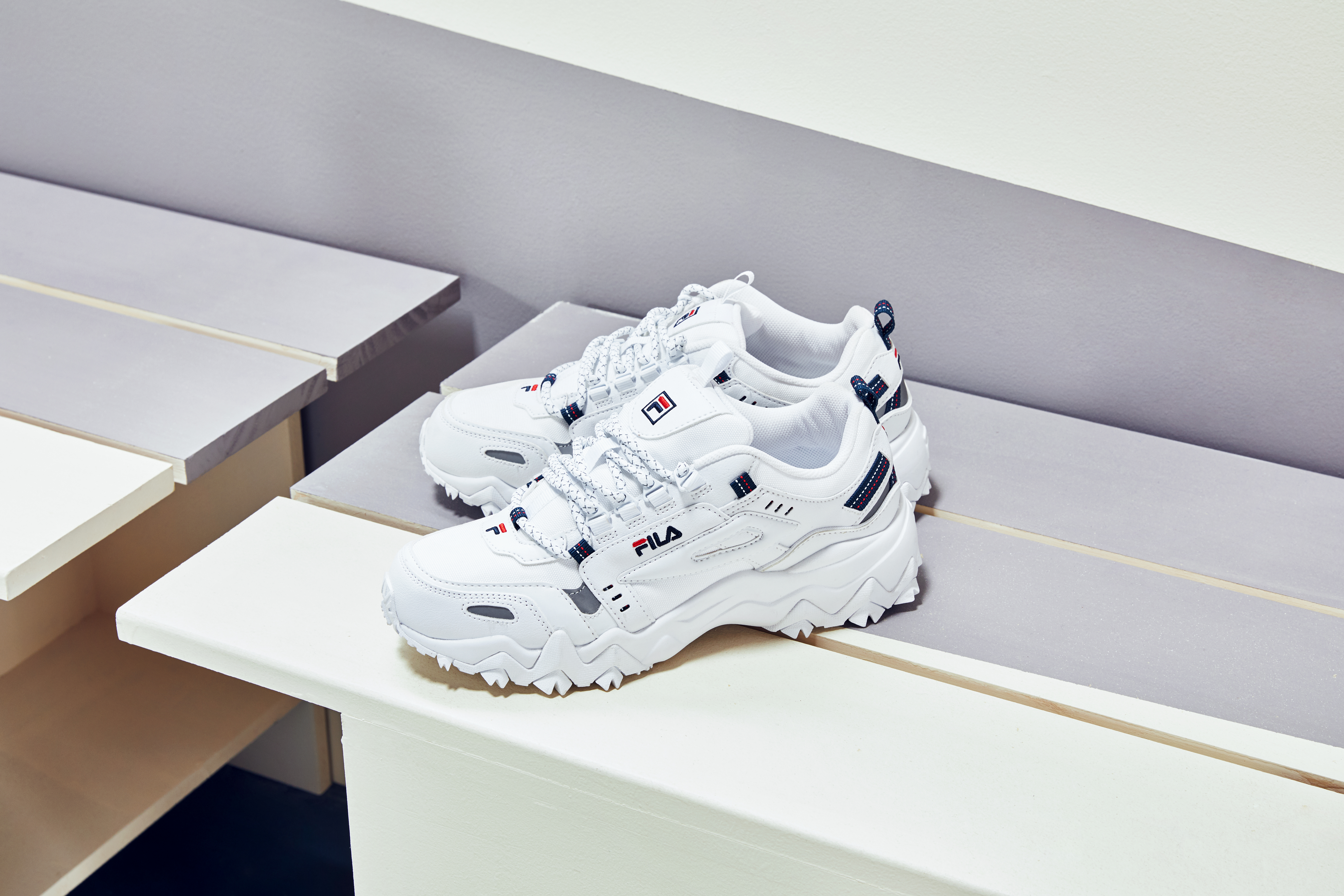 全白色OAKMONT TR老爹鞋。NT$2,480（FILA TAIWAN提供）