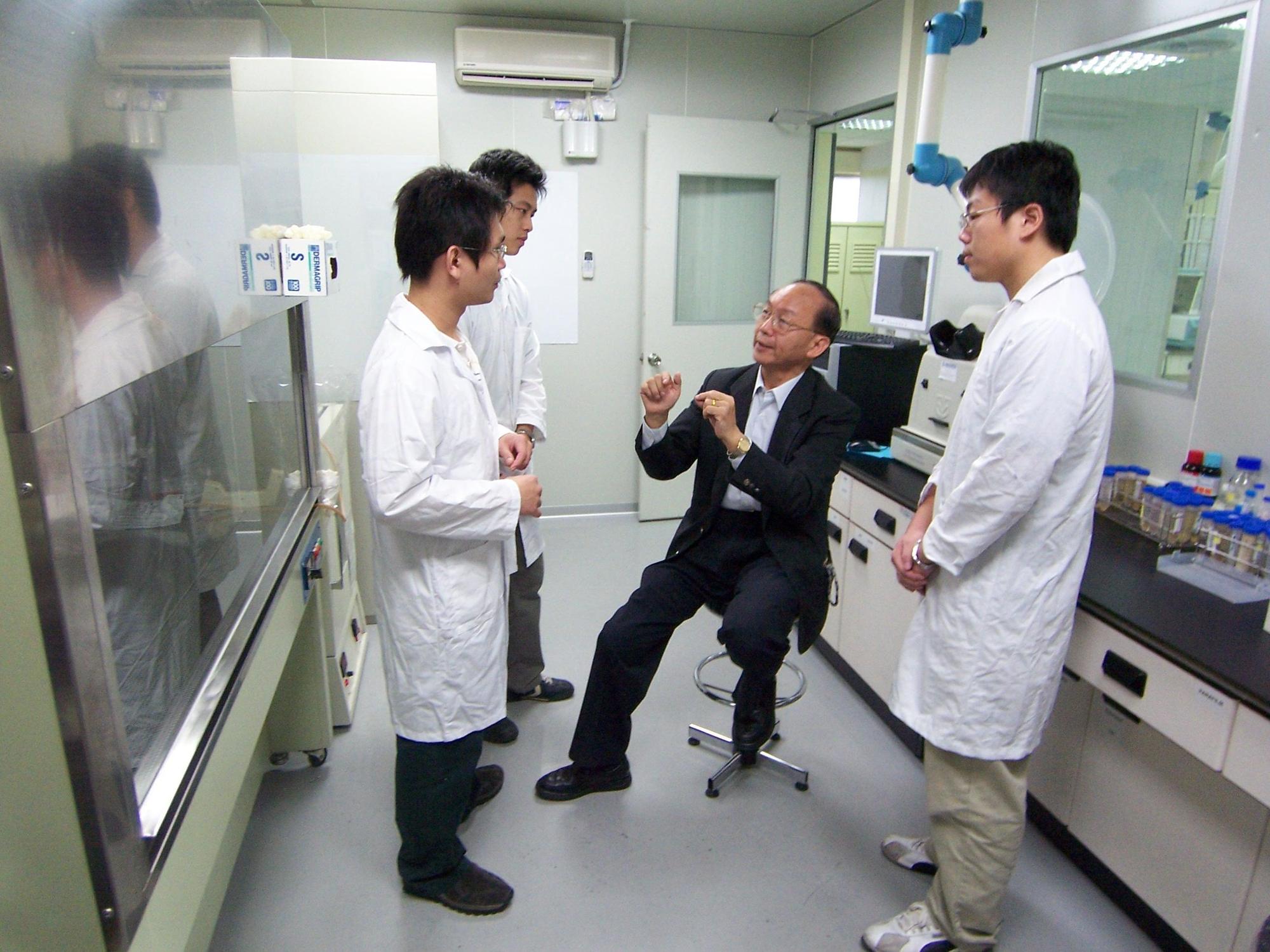 留美化工博士郭聰田學以致用，45年前鎖定高附加價值造紙化工品研發製造作為創業基礎。（聚和國際提供）