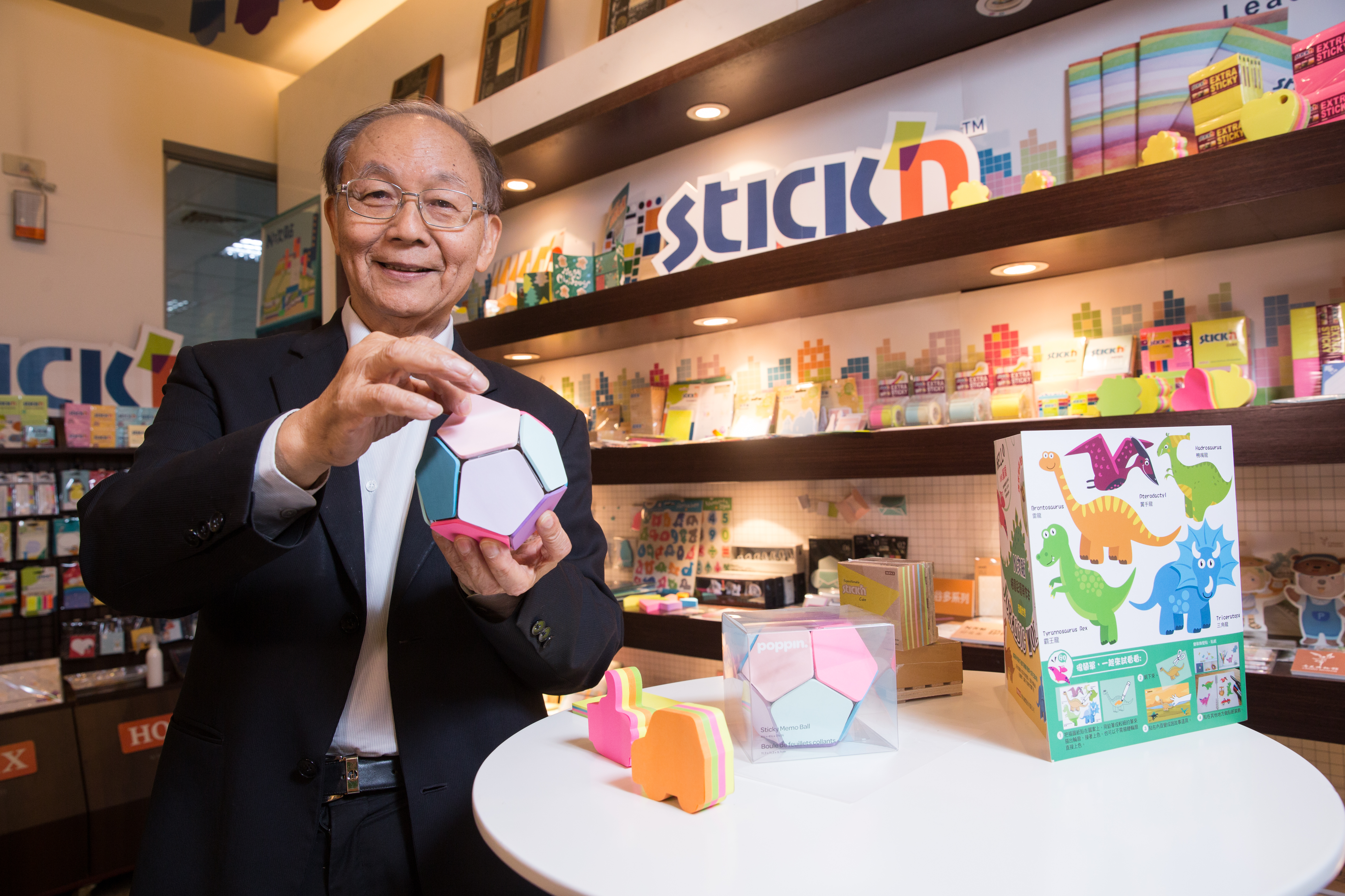 郭聰田以創新乳化聚和技術突破關鍵製程，成功開發Stick'n自有品牌N次貼。