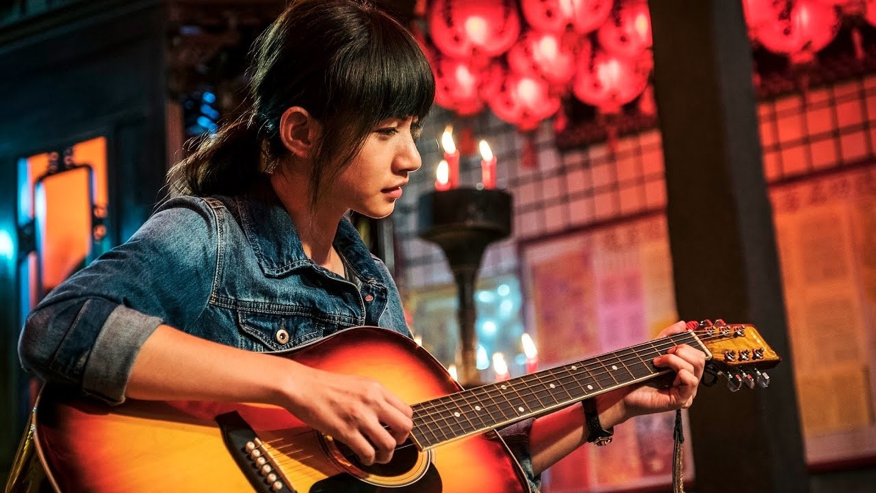 李千娜演出並主唱台劇《通靈少女》插曲〈不曾回來過〉,成為年度網路翻唱夯曲。(HBO Asia提供)