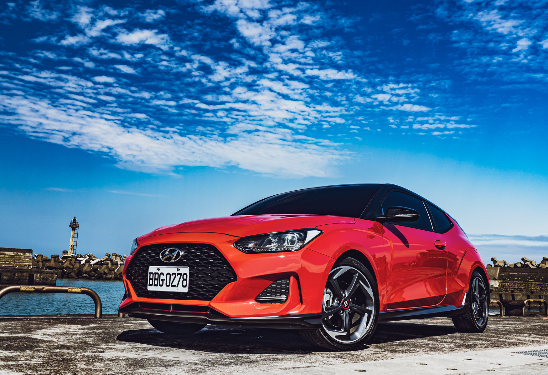 【鏡試駕】帥的迫降!HYUNDAI Veloster 1.6 Turbo