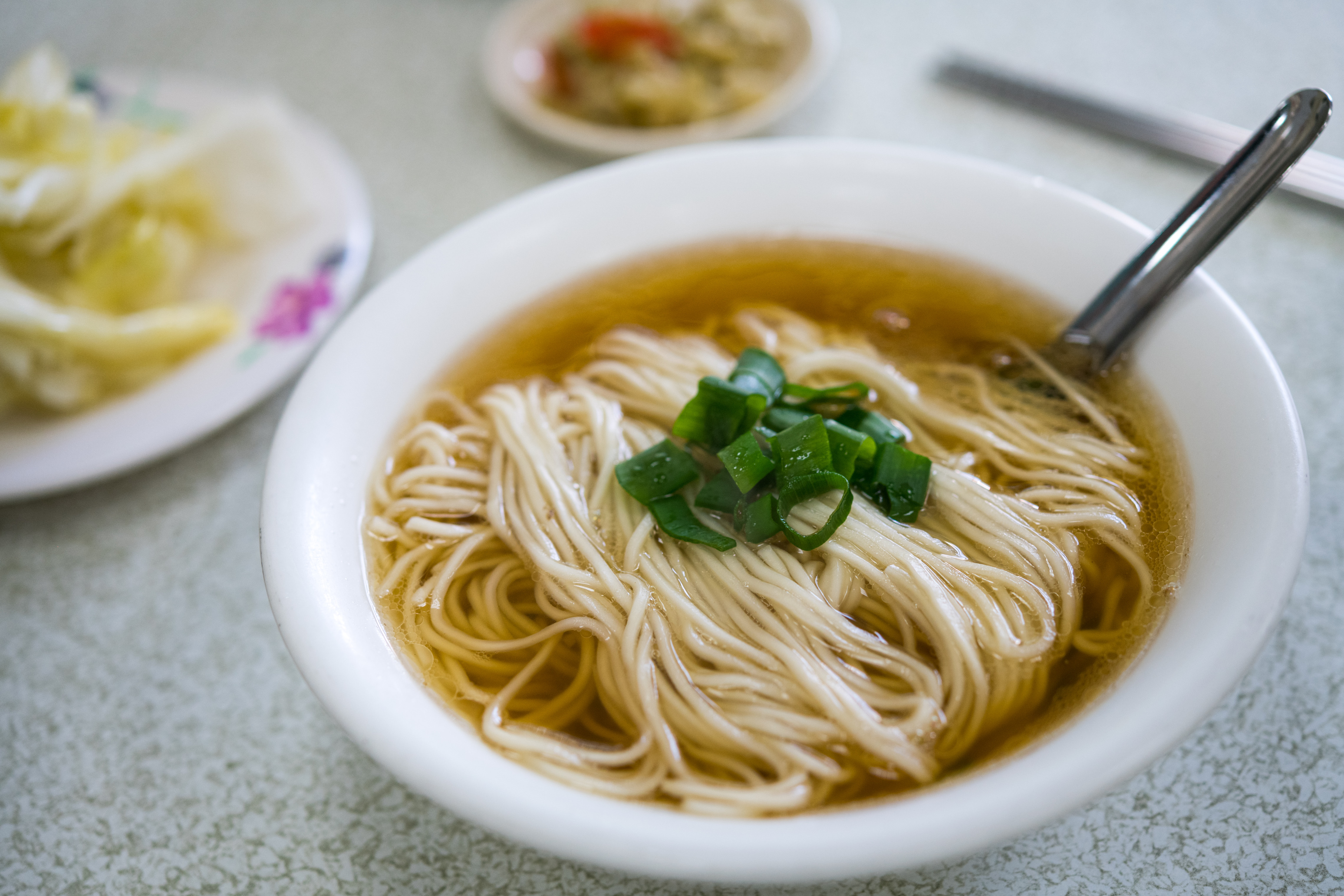 「湖南味」的「陽春麵」簡單樸實，風味深邃。