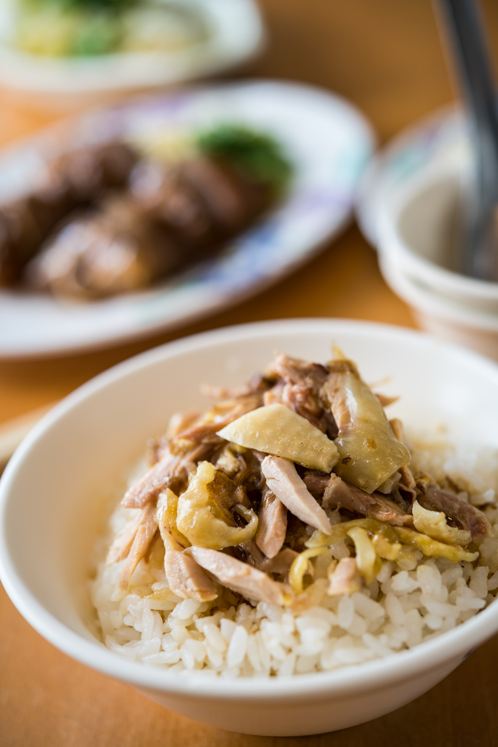 「雞肉飯」雞油香,帶皮肉細嫩。(30元/碗)