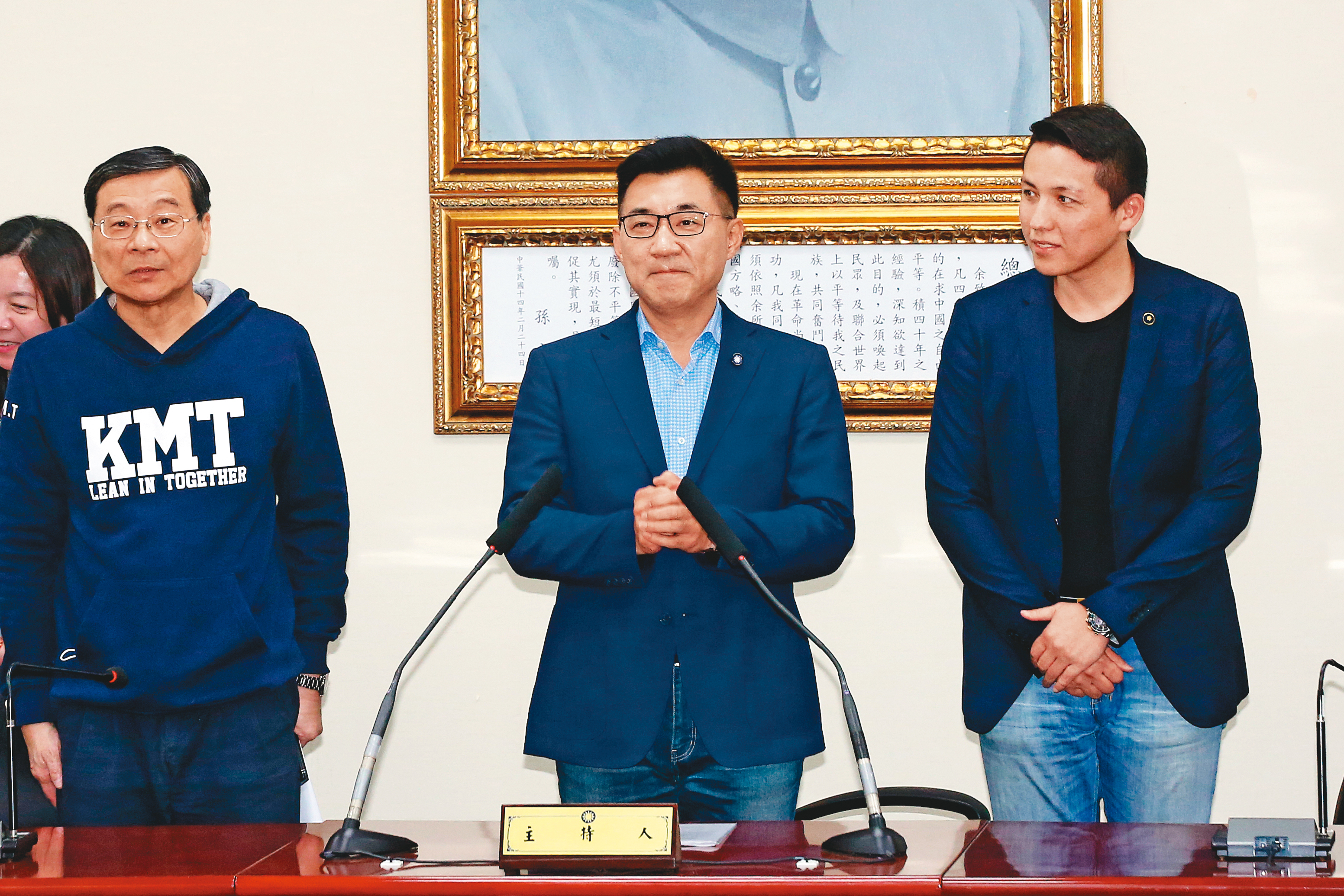 江啟臣此時此刻接下國民黨主席職務，能否扭轉頹勢、再創新局，無疑是嚴峻考驗。