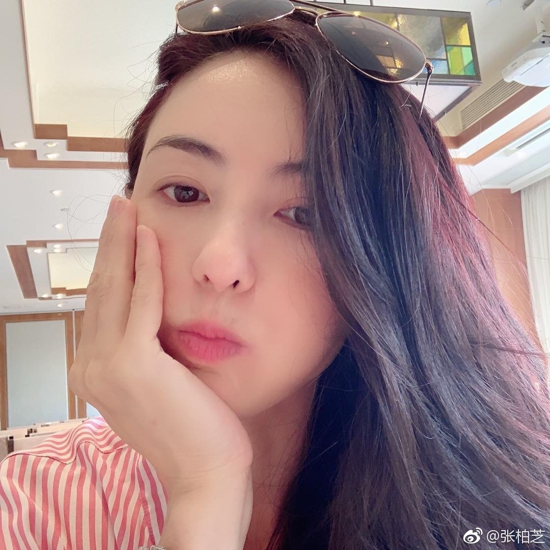 張栢芝期待疫情過去,大家迎來摘掉口罩的那一天。(翻攝自張栢芝微博)