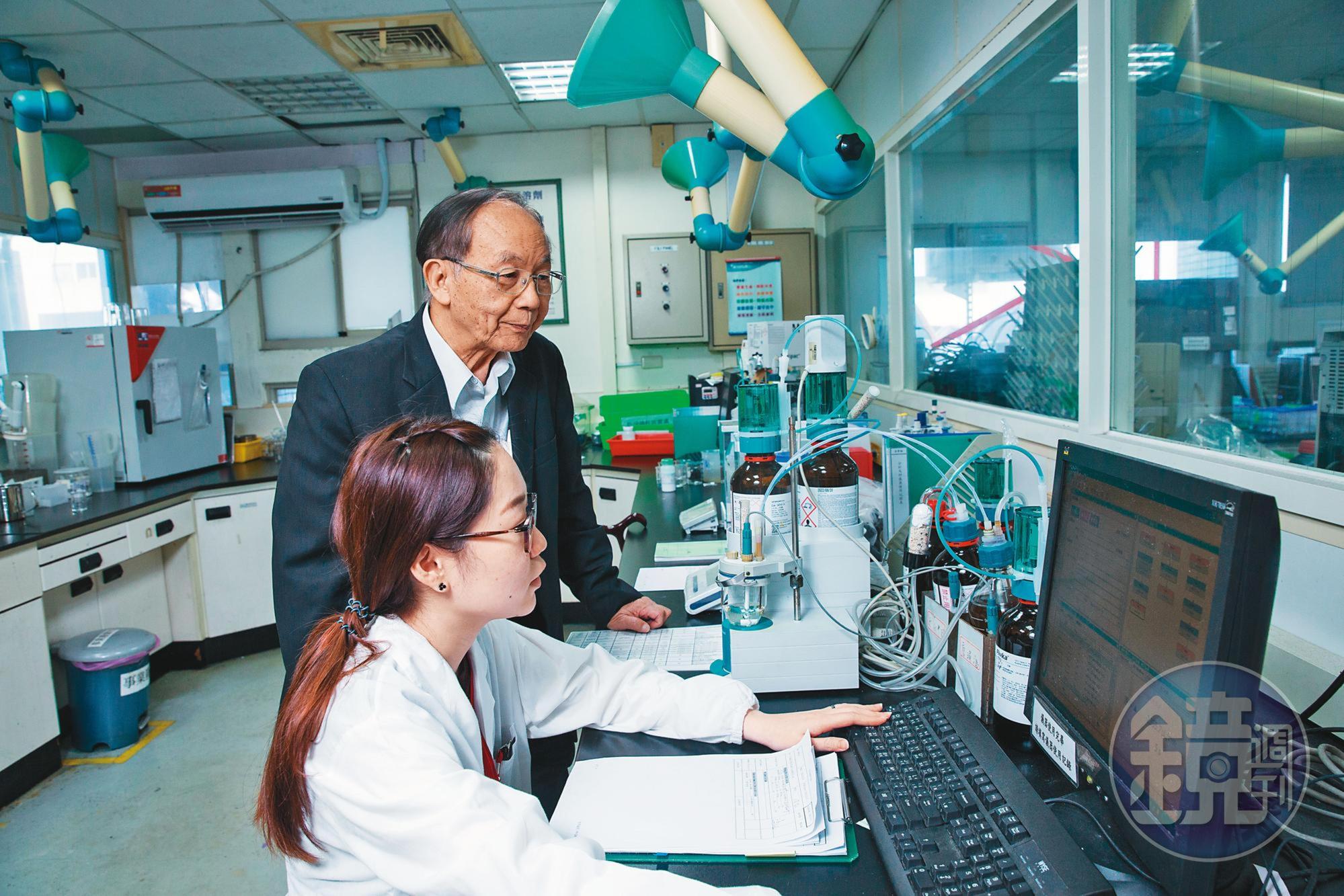 聚和國際也是全球第2大生物緩衝劑製造廠,客戶包括輝瑞、博士倫、默克、必治妥等大型製藥廠。