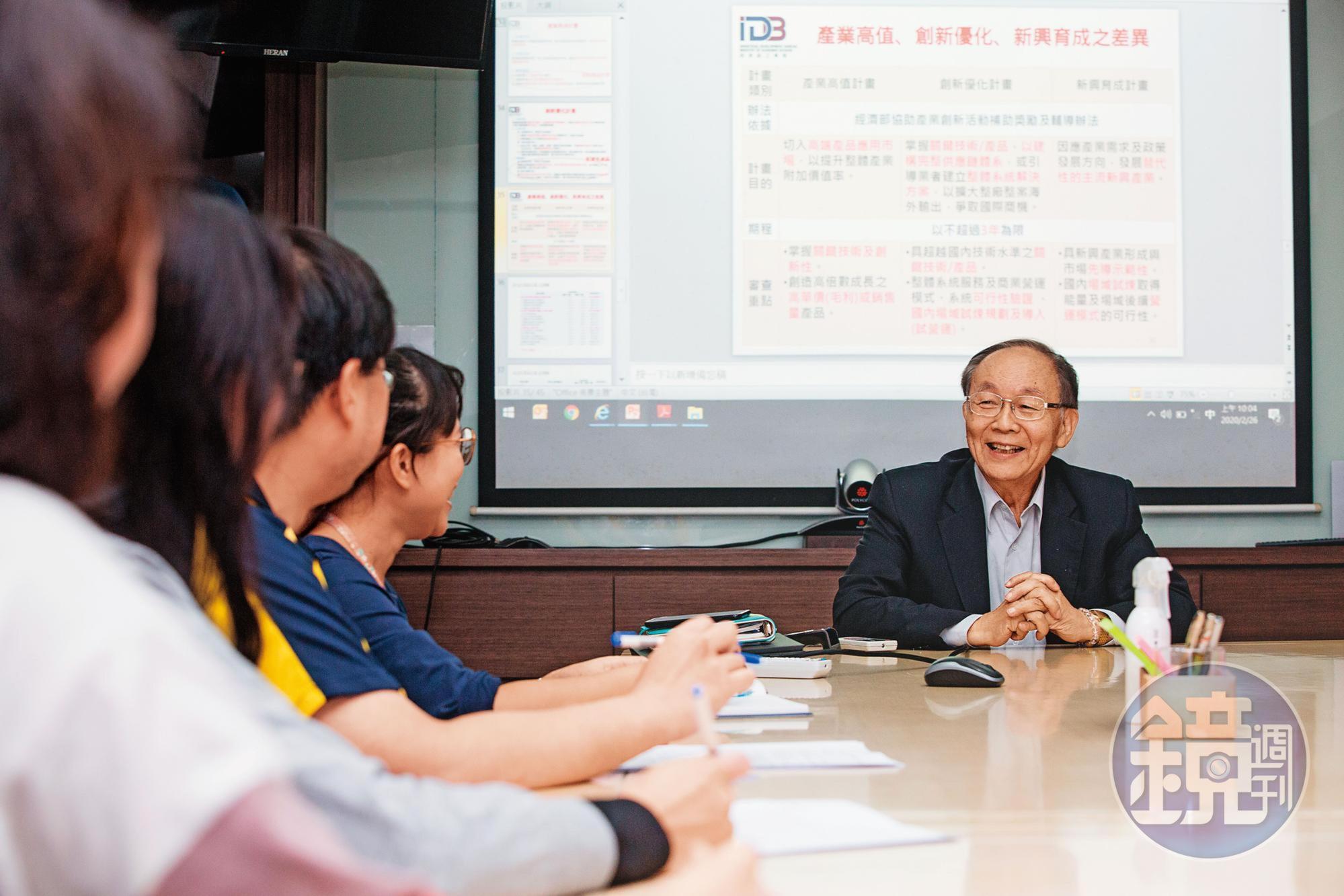 郭聰田鼓勵員工創新,他經常找同事跨部門腦力激盪,為公司創造更多可能性。