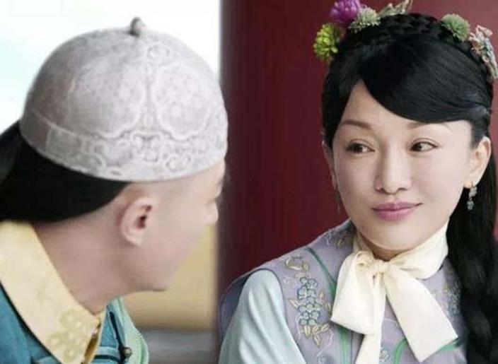 周迅之前在《如懿傳》從少女演到中年，許多人大呼少女時期的周迅很出戲。（愛奇藝）