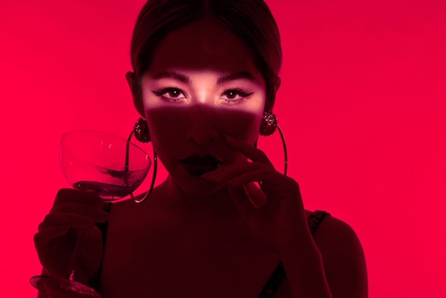 Elva蕭亞軒3月11日推出新單曲〈不如先慶祝能在一起〉，以愛為主題。（軒亞娛樂國際有限公司提供）