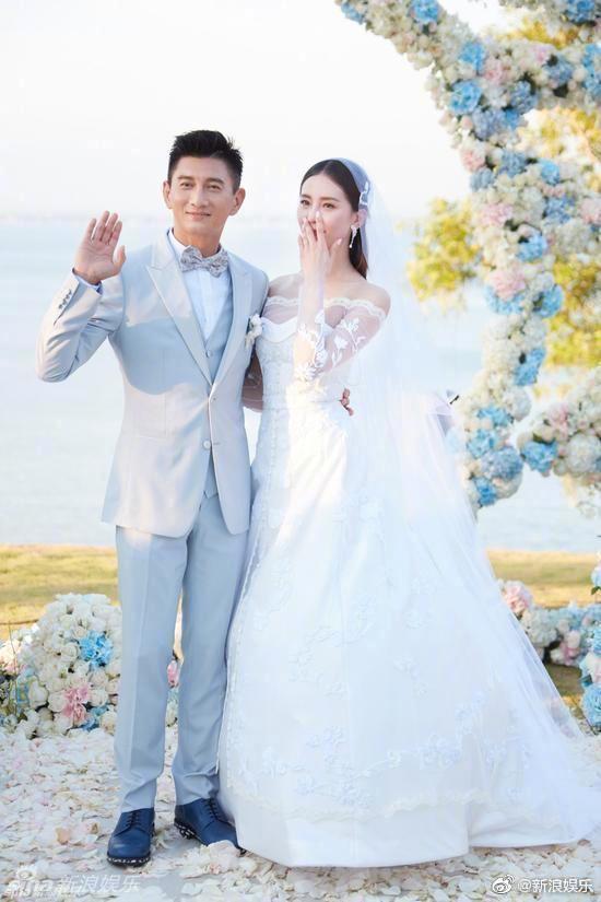 吳奇隆與劉詩詩結婚五年育有一子。(翻攝自新浪微博)