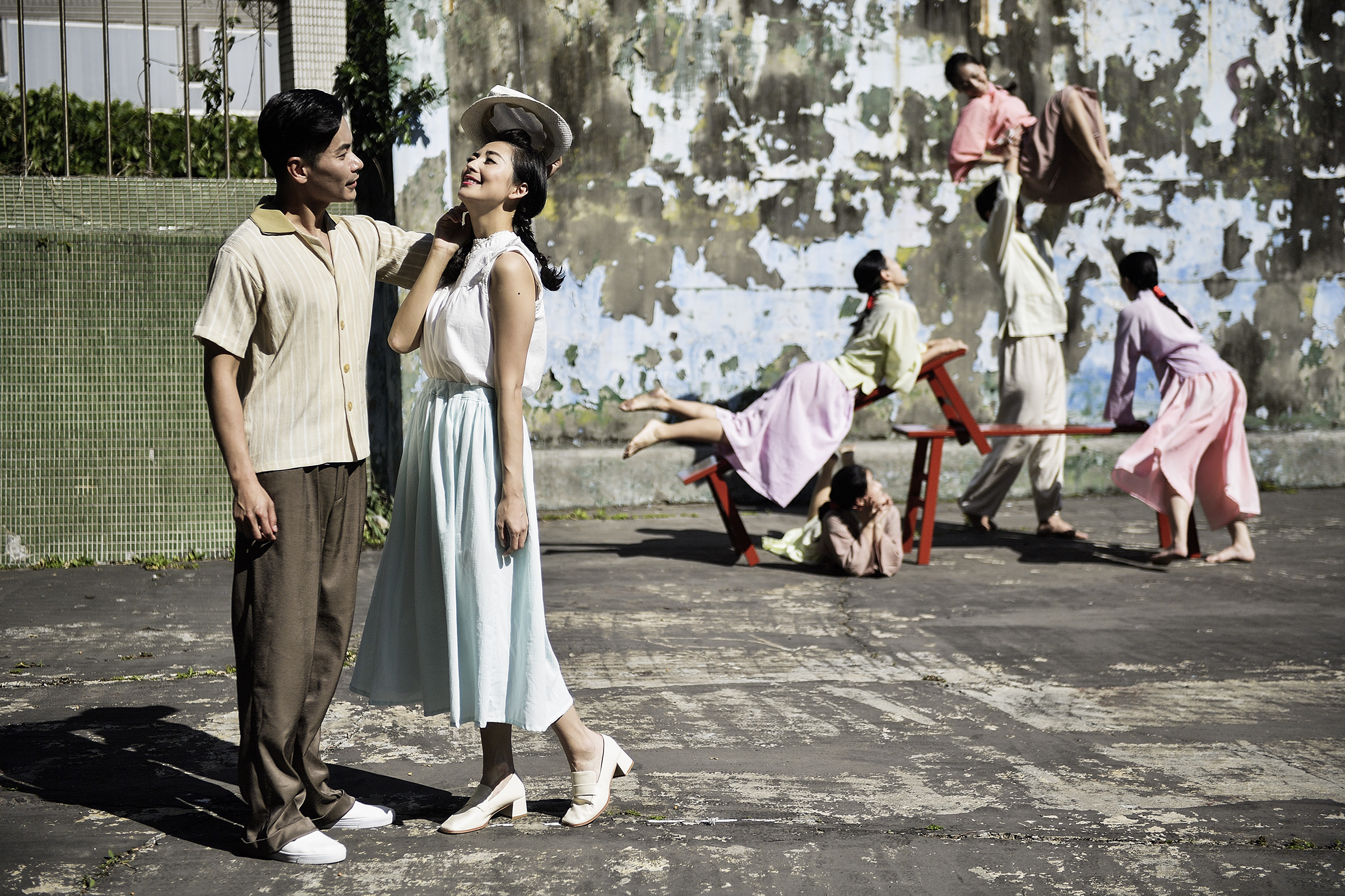 阿喜林育品為了歌舞劇《不被遺忘的故事》，不但要演唱台語歌，還要挑戰現代舞。（玉舞蹈劇團提供）