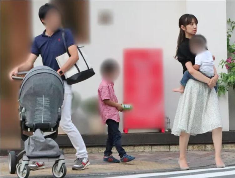 小倉優子婚姻不幸。(翻攝https://www.news-postseven.com/)