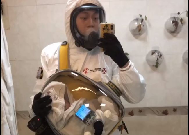 抖音用戶「白影研發部」上傳短片，讓《死亡擱淺》玩家捧腹。 （翻攝白影研發部抖音）