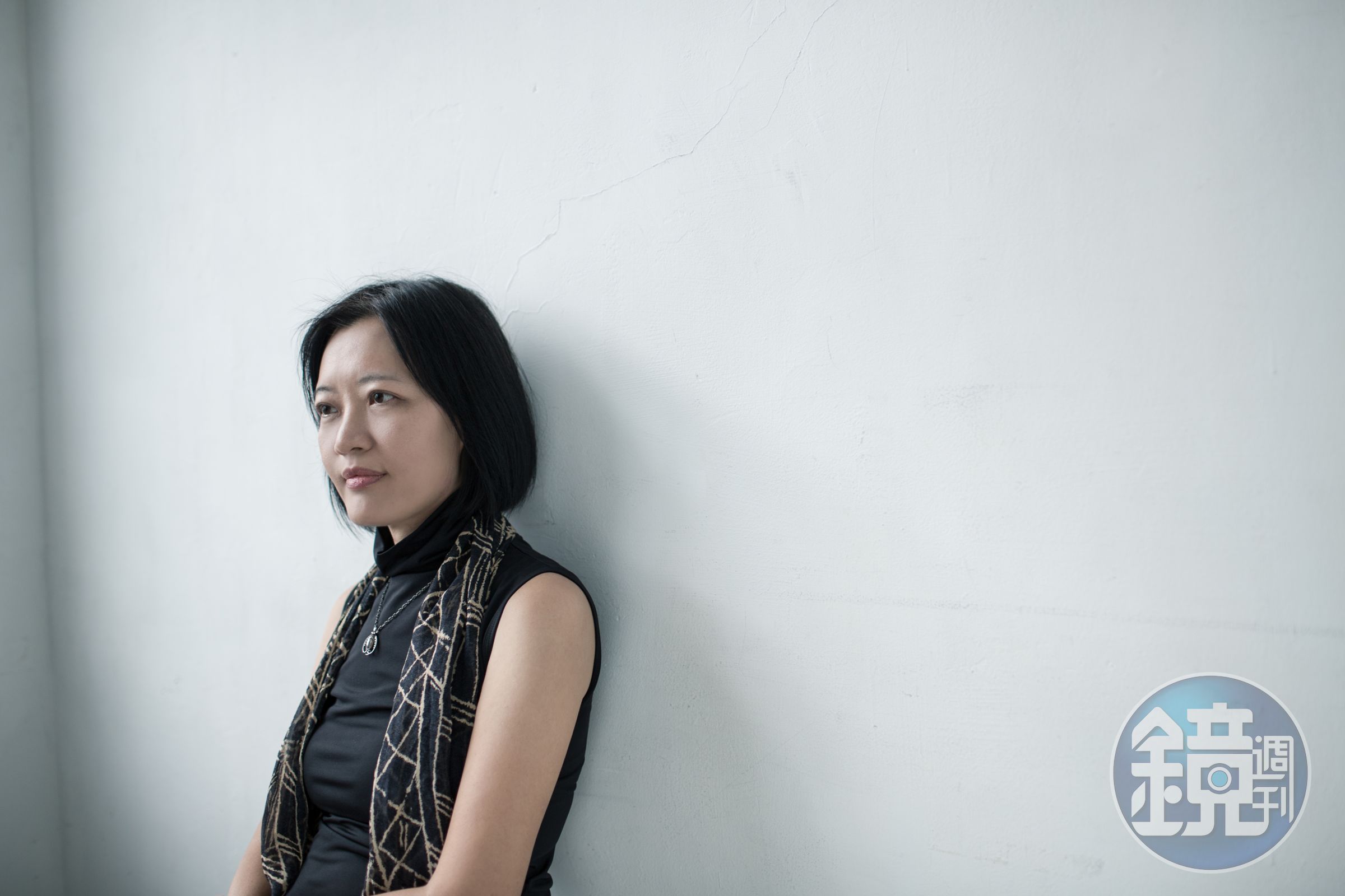 「女人在世界上想要掌握的東西很多，不止是跟男人的關係。」我問陳瑤華為何不多寫感情線，她的回答倒也俐落。（鏡文學提供）