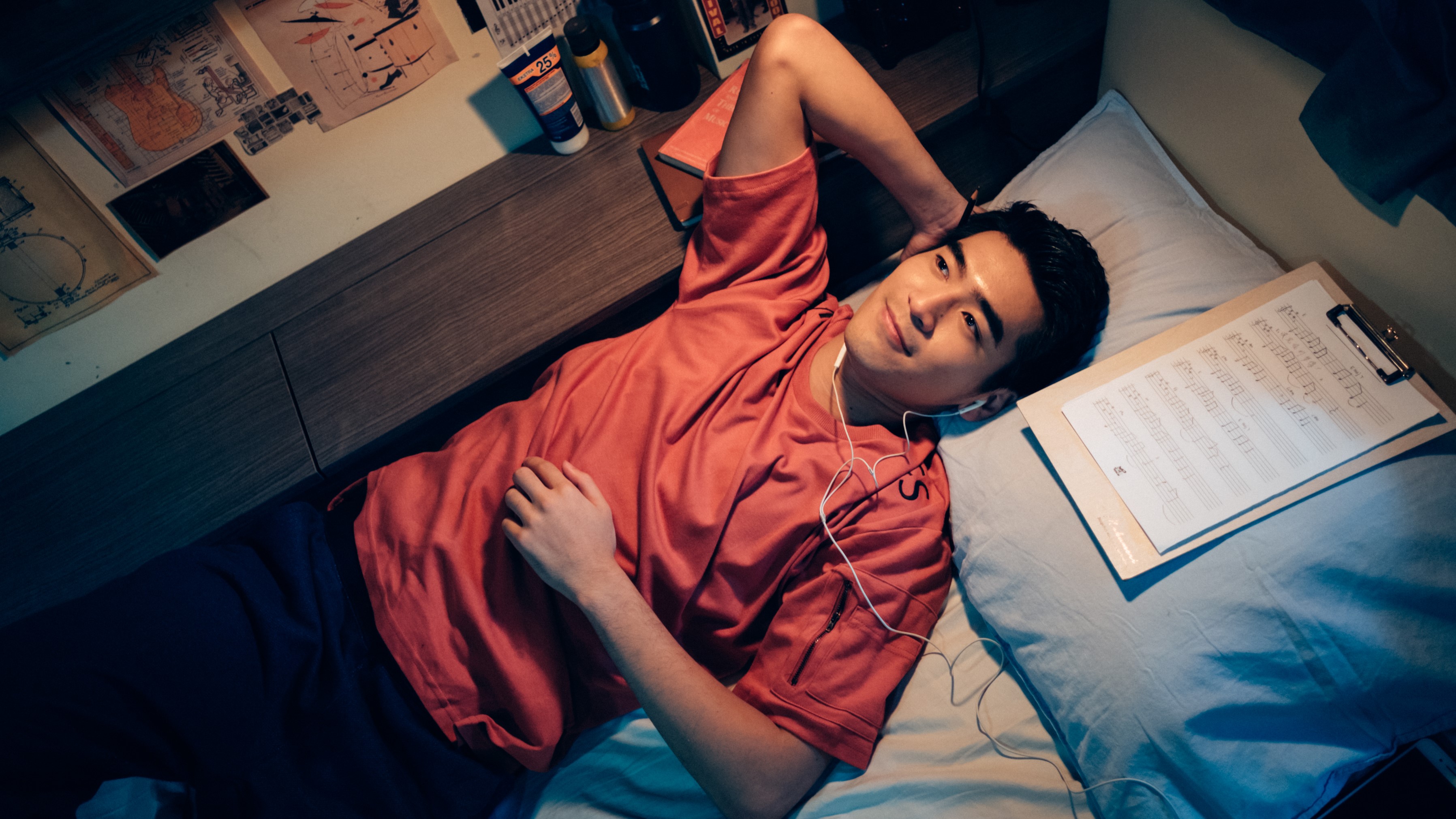 涂善存首度前進大銀幕，依舊以濃眉大眼重擊粉絲少女心。（滿滿額提供）