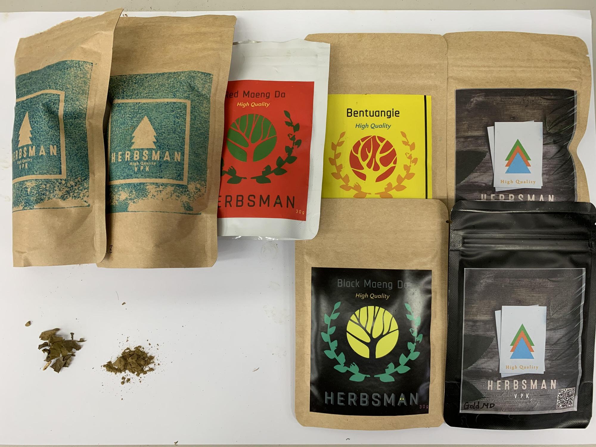 在行政院公告為毒品前,網路賣家每月可販賣500包(林慶祥翻攝)