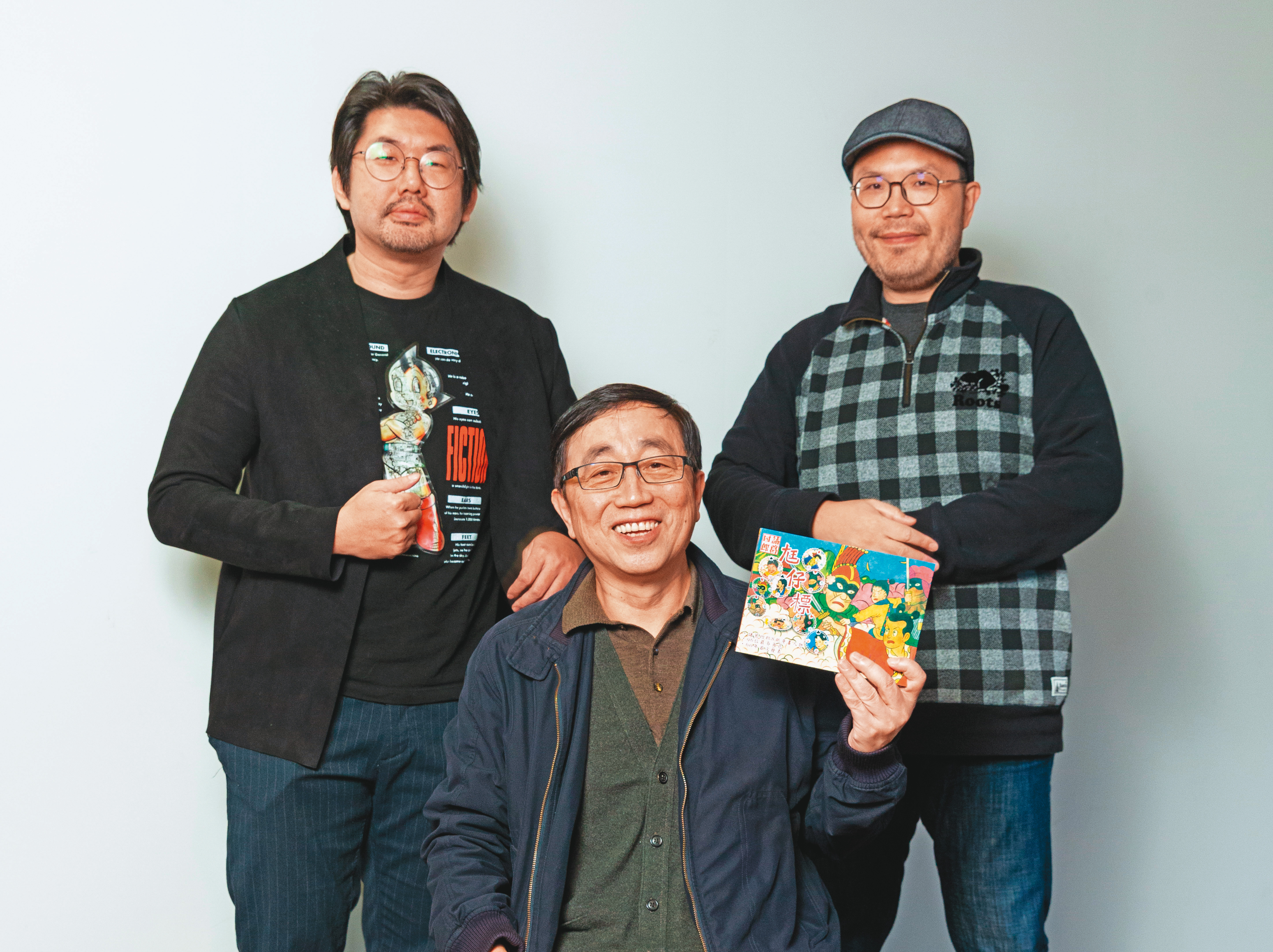 葉佳龍(中)攜手劉育樹(左)、林于竣(右),將父親的代表作搬上銀幕。