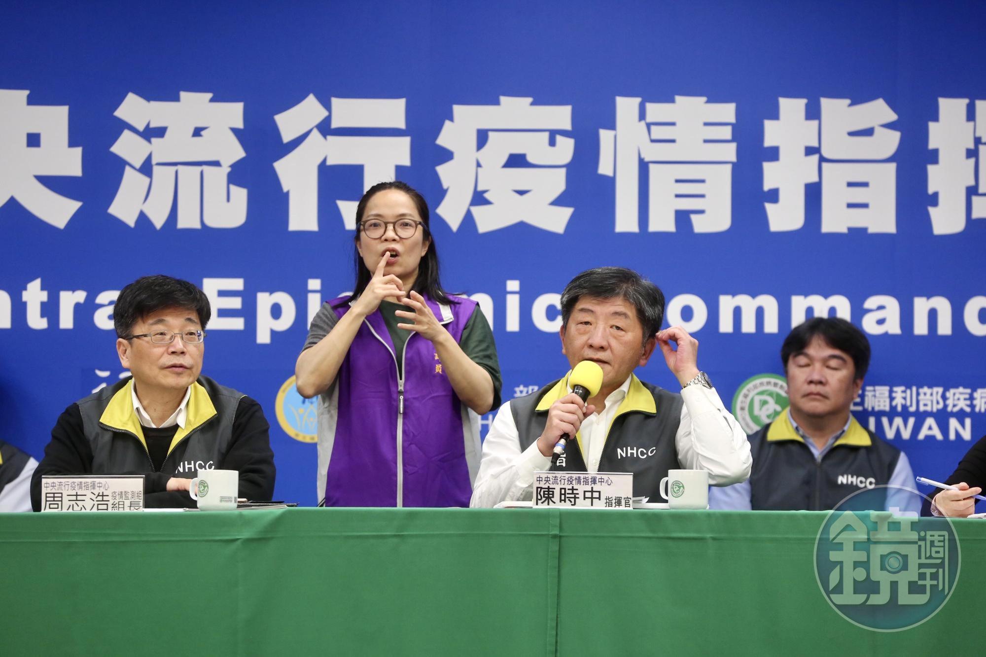 中央流行疫情指揮中心今(15日)宣布自即日起提升埃及旅遊疫情建議至第二級警示(Alert),提醒民眾至當地應採取加強防護措施。
