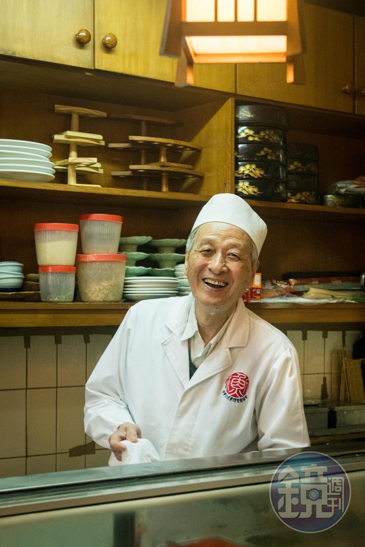 老闆柯文德廚齡50年,曾向日本師傅學習,有職人擇善固執的精神。