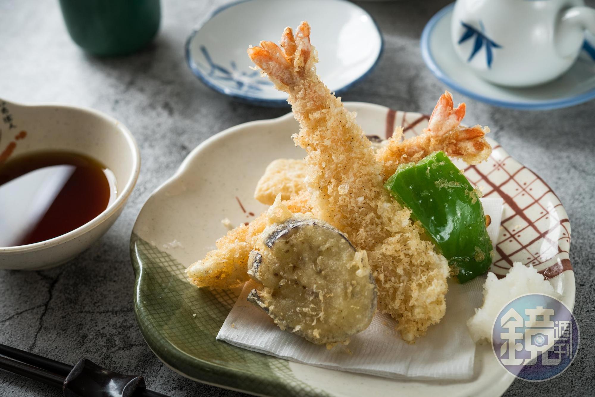 「蝦天婦羅」食材新鮮,鬆脆不扎口。(140元/份)
