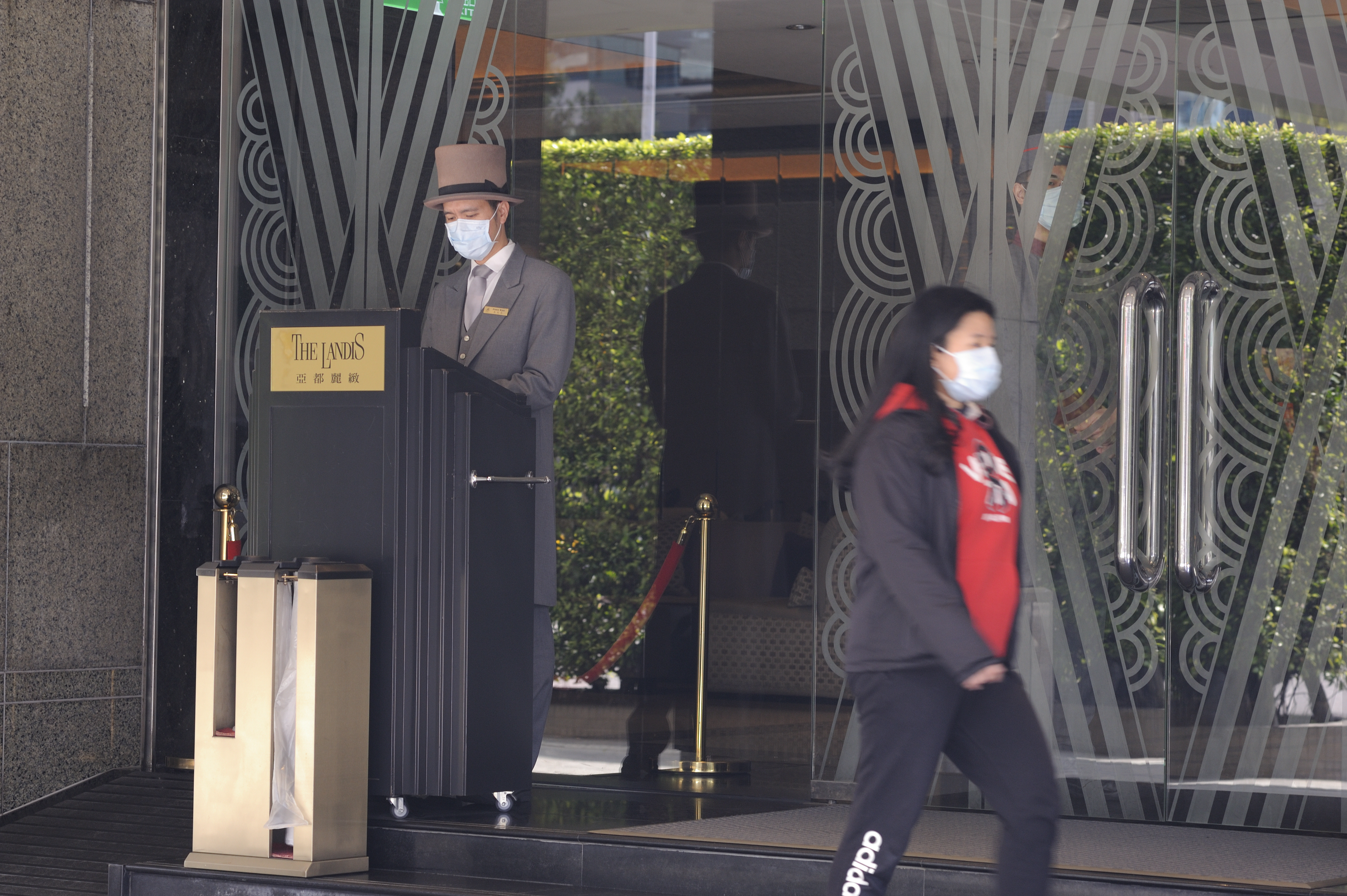 受疫情影響，亞都宣布旗下台中亞緻收攤，今又傳出員工將放無薪假。