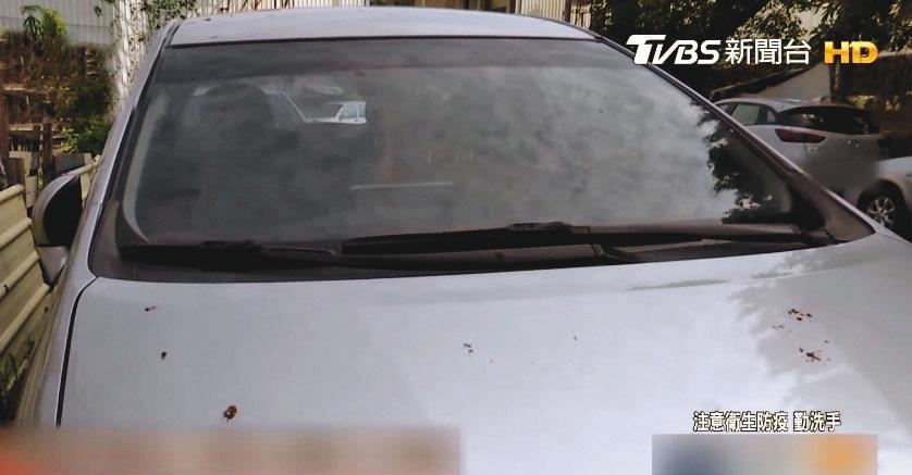警方運用科技偵查手法，回溯白牌車司機的生活軌跡，成功防堵疫情。（翻攝TVBS新聞）