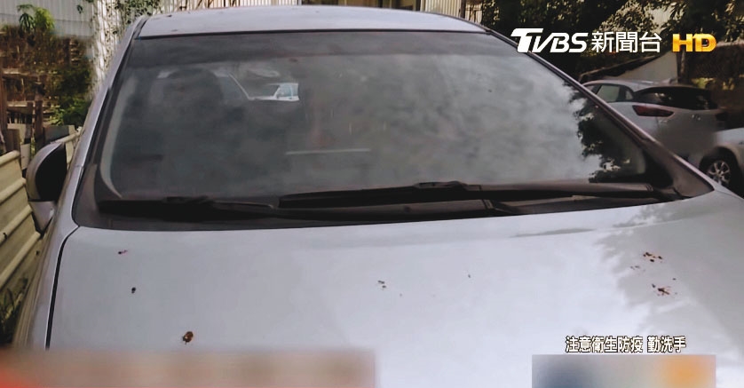 警方運用科技偵查手法，回溯白牌車司機的生活軌跡，成功防堵疫情。（翻攝TVBS新聞）