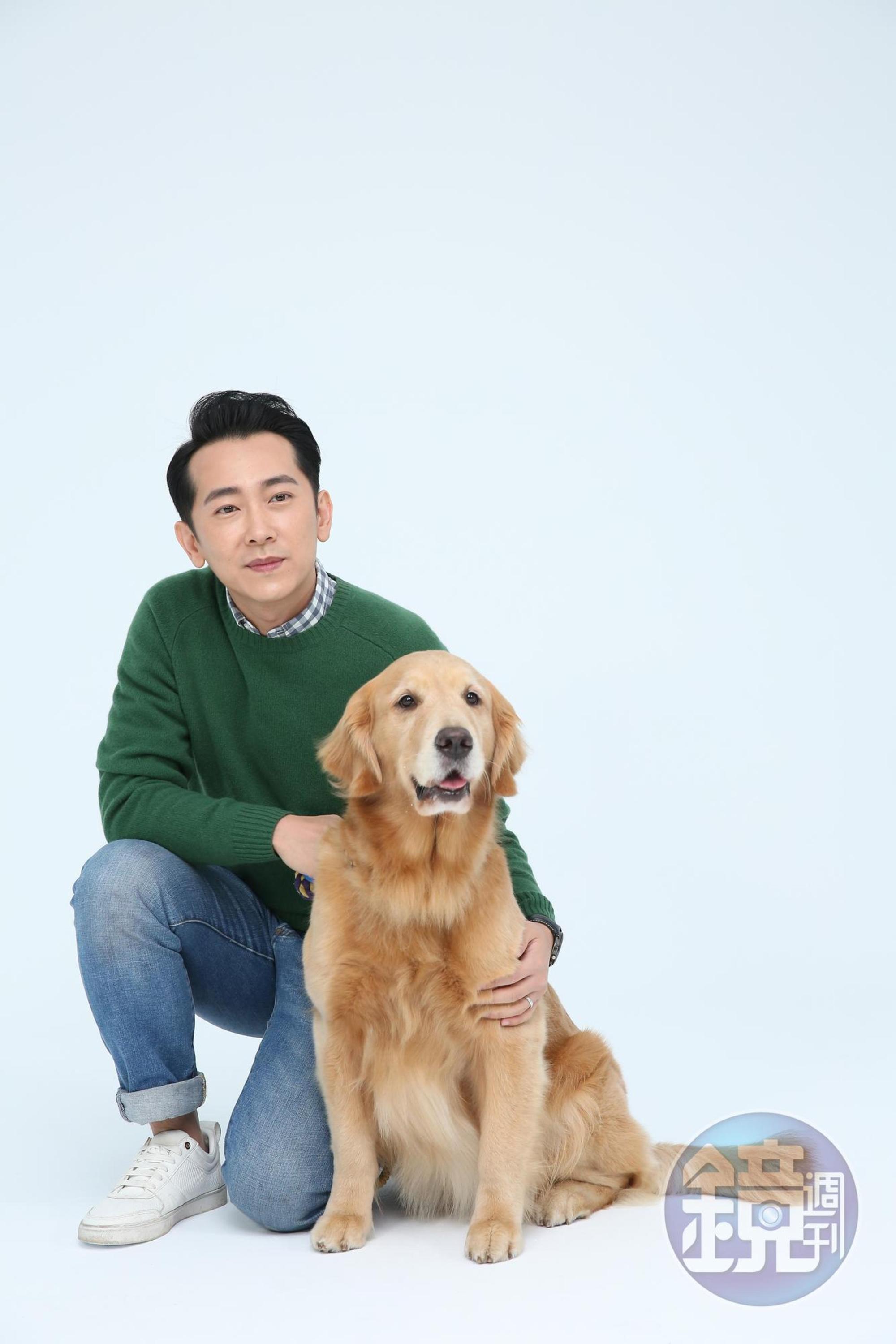 施名帥自曝片場地位不如寵物,還遭酸「狗都演得比你好」。