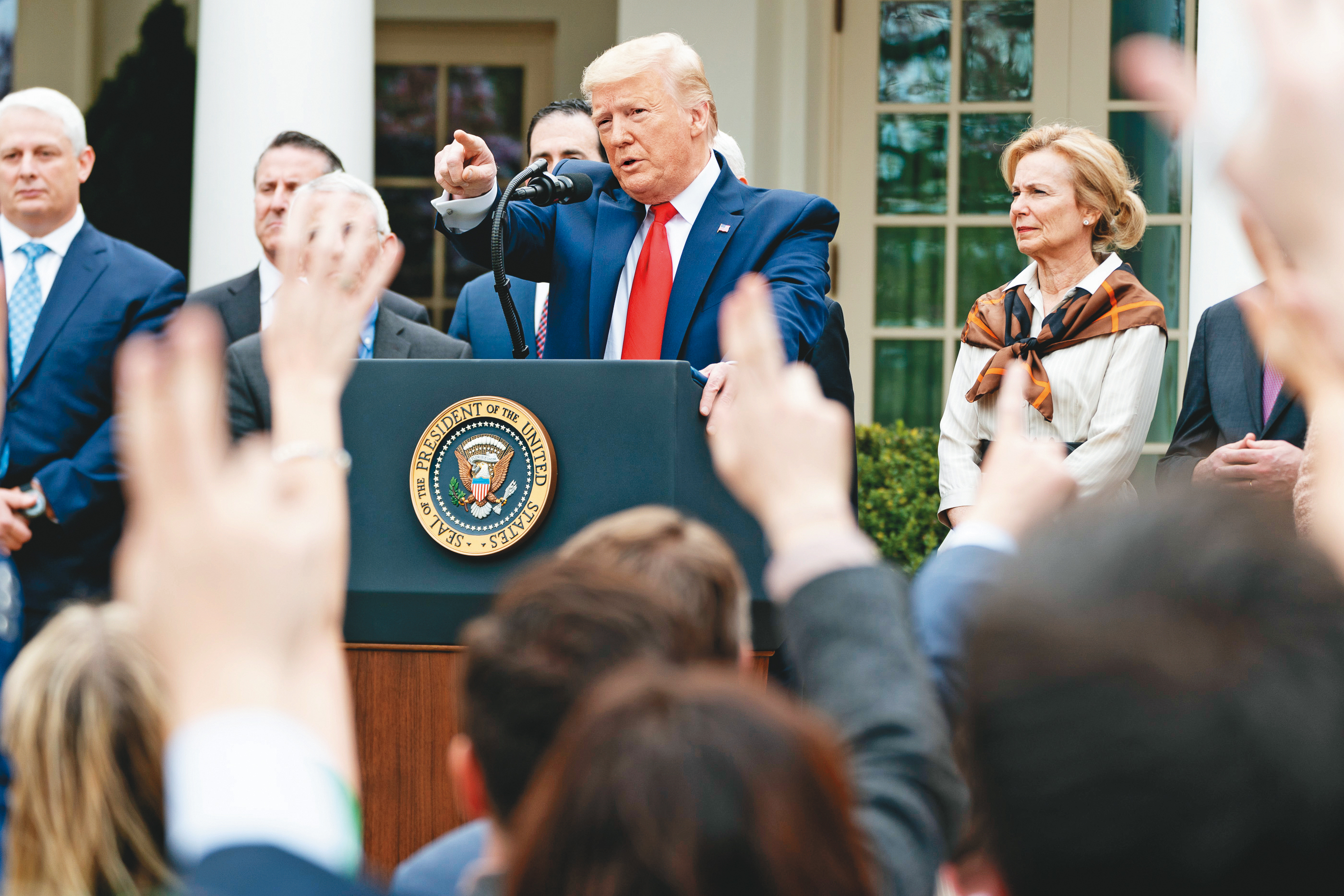 面對市場恐慌情緒，美國總統川普在上週五宣布國家進入緊急狀態。（翻攝白宮官網）