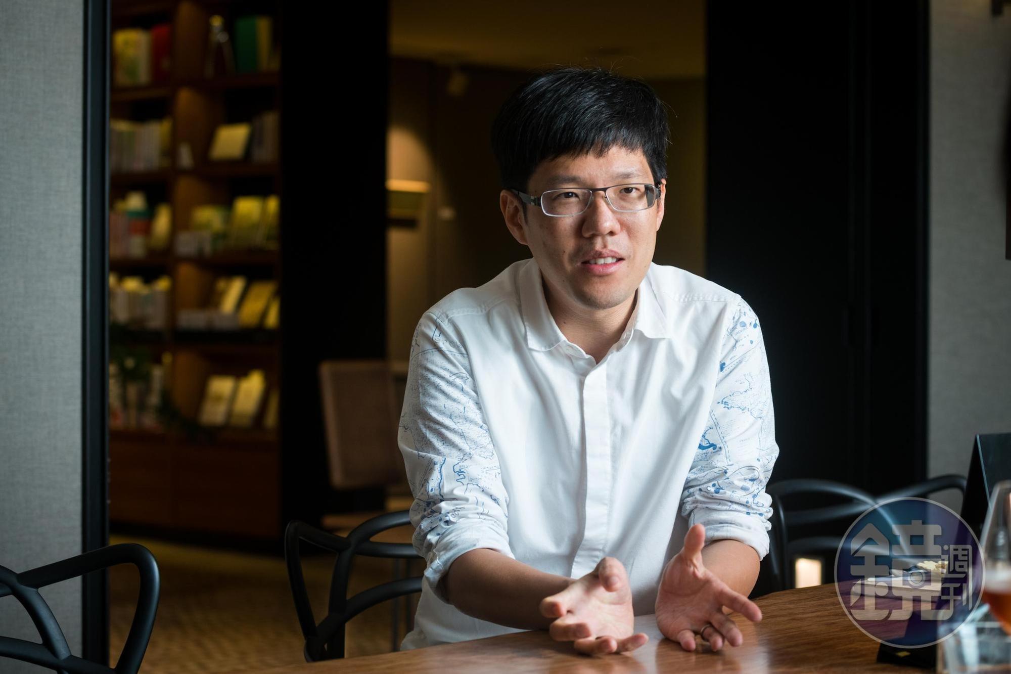 「勤美璞真文化藝術基金會」執行長何承育推動將美學落實在生活，對於小吃，他喜歡老字號的美味。