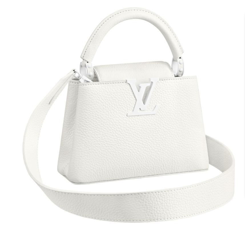 白色Capucines Mini手袋。NT$166,000(Louis Vuitton提供)