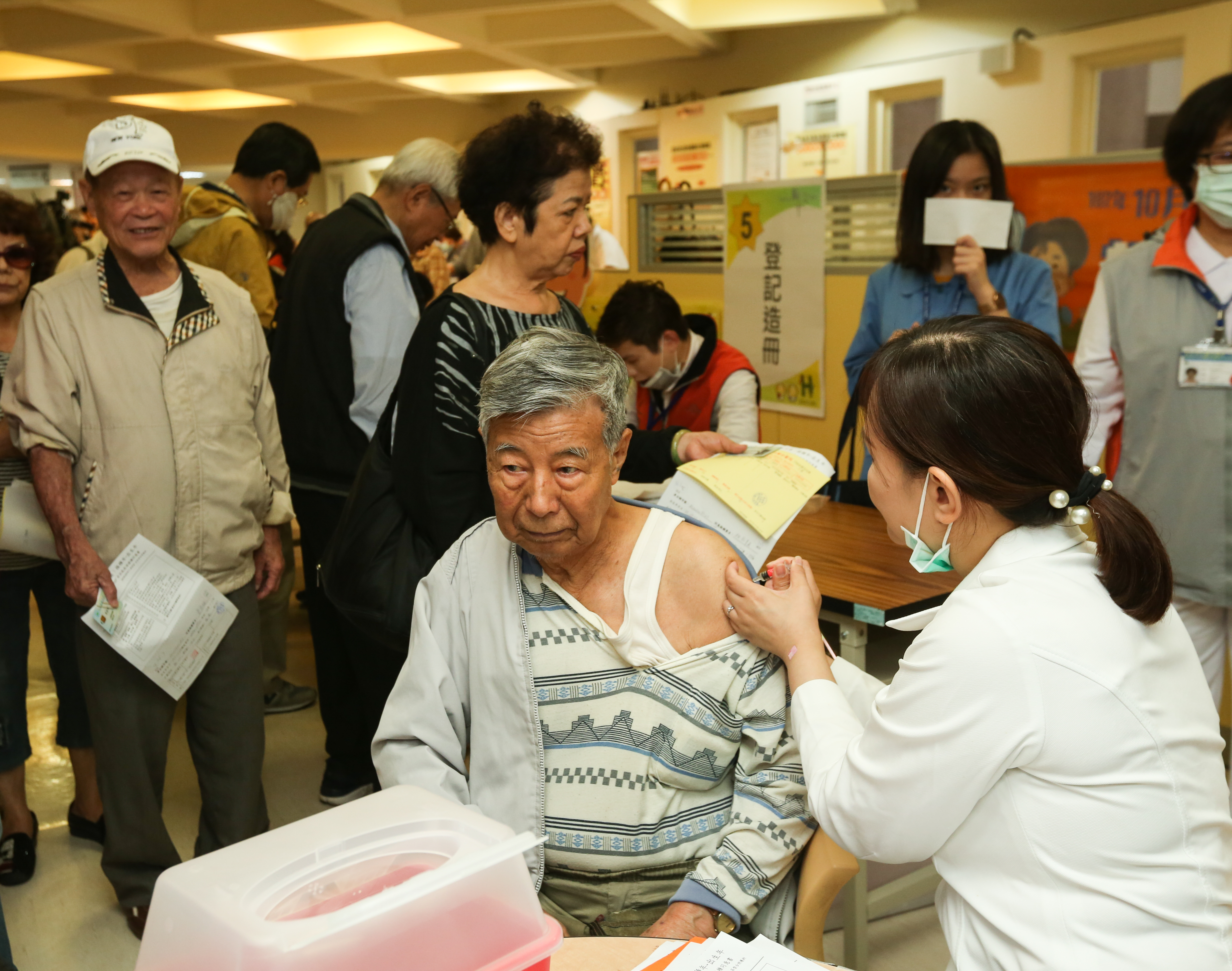 台灣的施打率已經接近3成，但中國流感疫苗的施打率低於5％。