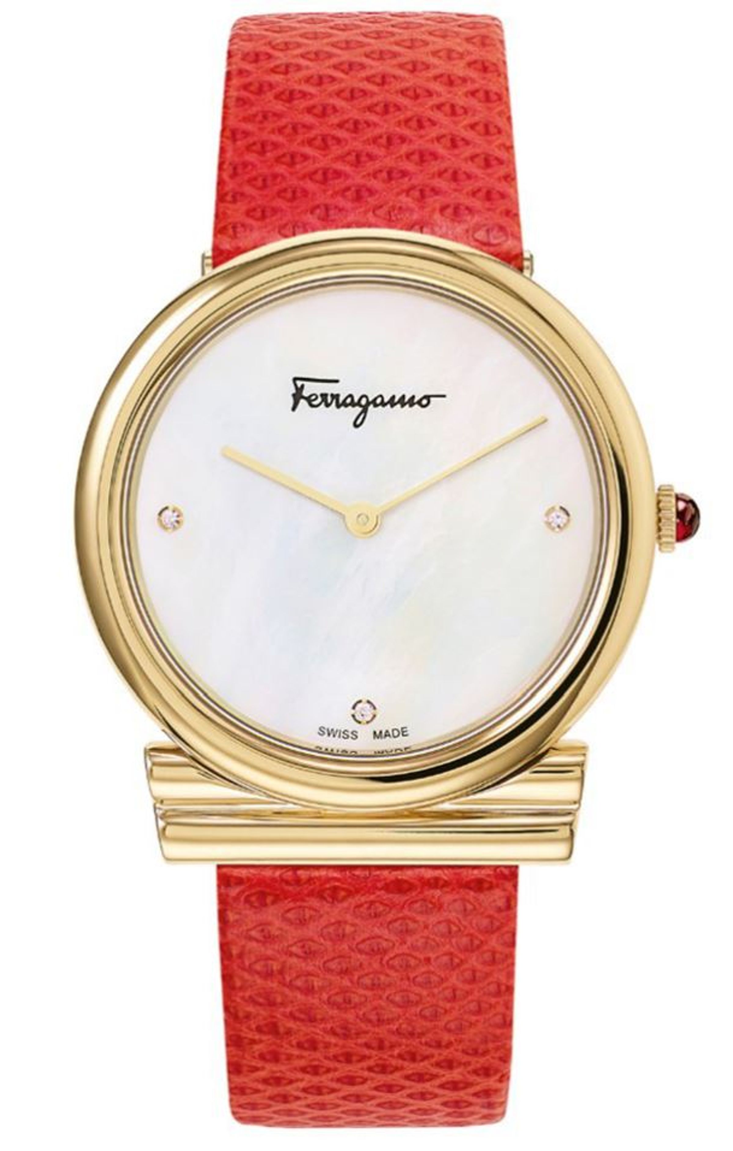 GANCINI鑲鑽款橘紅色珠寶腕錶，尺寸稍大、錶帶也較寬，NT$31,200。（Salvatore Ferragamo提供）
