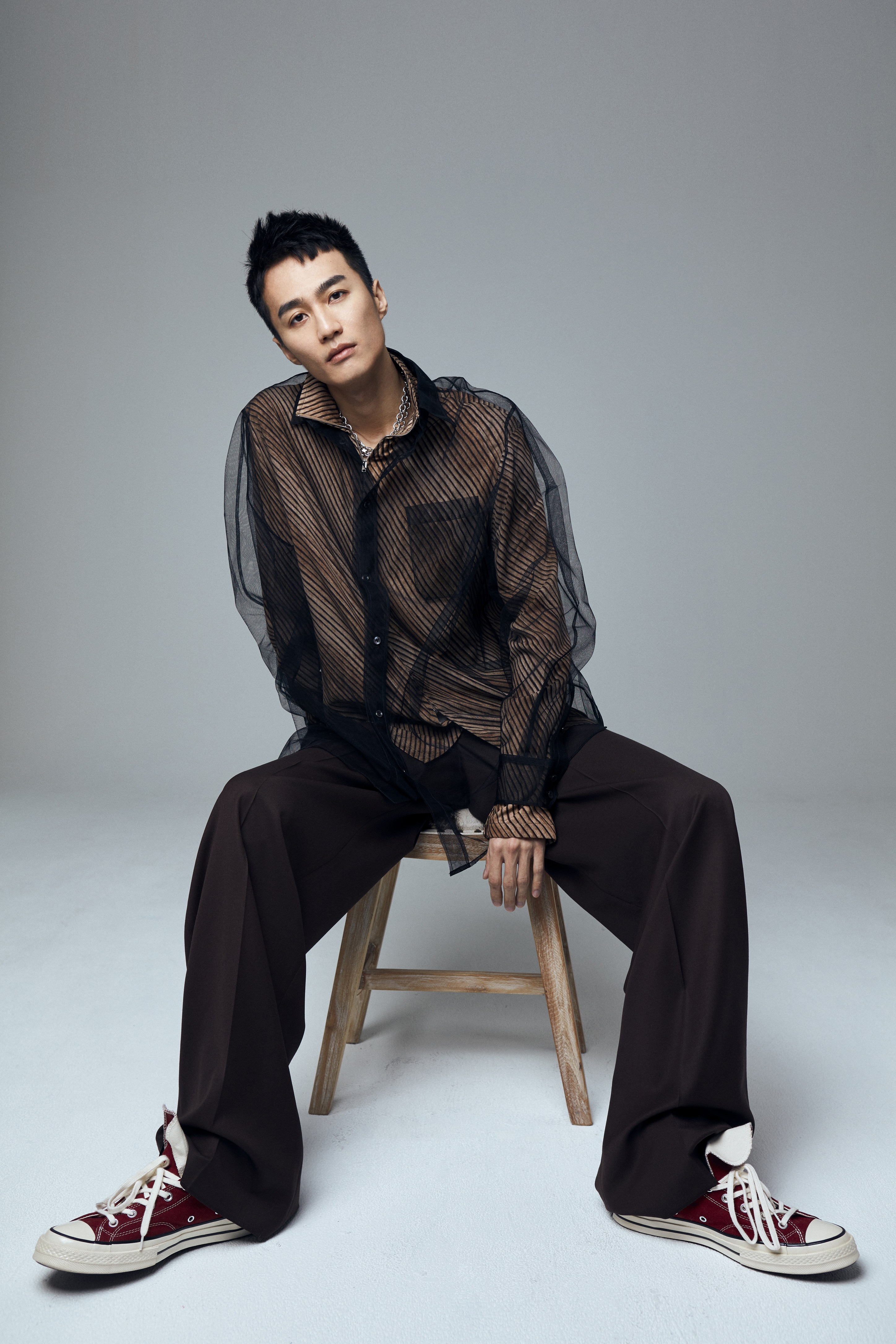 李英宏新專輯《水哥2020》，唱出從出道前至今的生活日常，包括工作、家庭、愛情甚至是人性。（顏社提供）