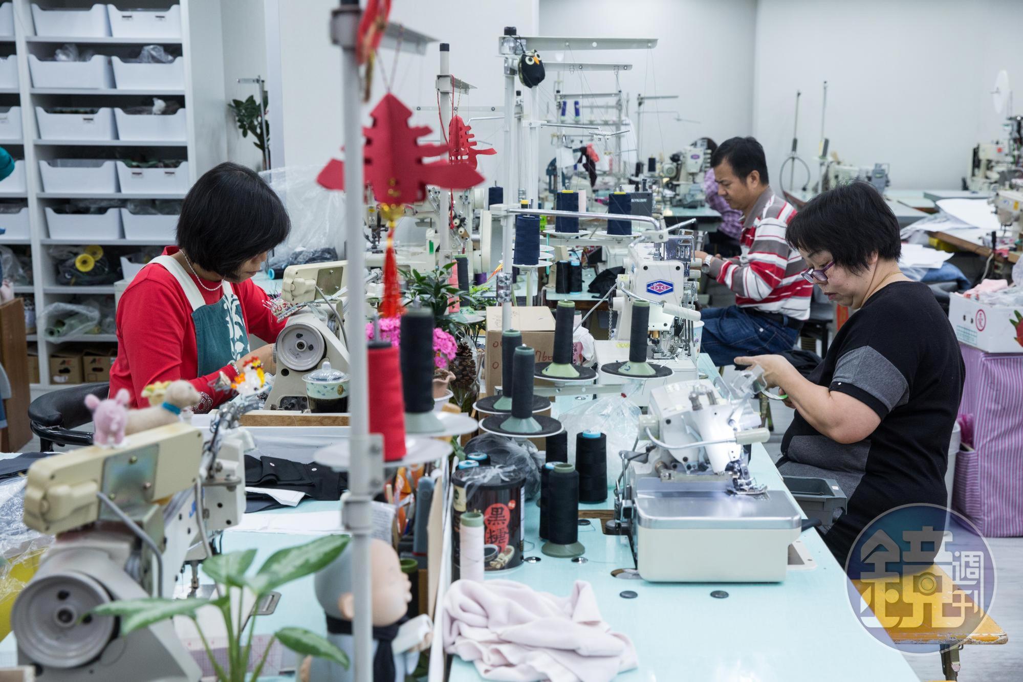 為了快速反應市場變化，聚陽引進專業人才發展特殊成衣加工。