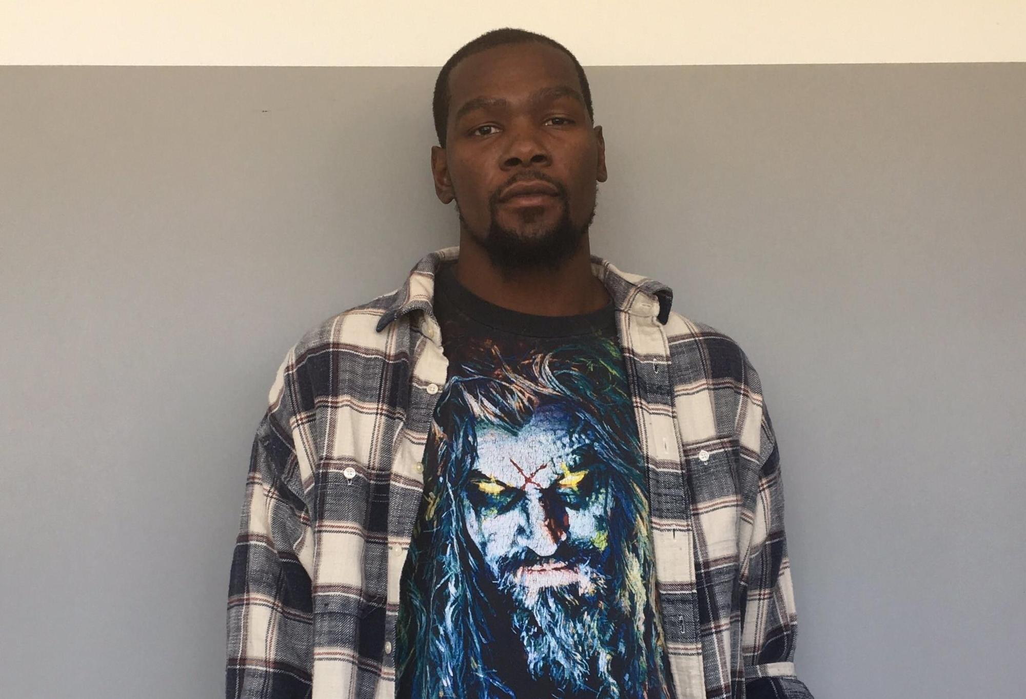 杜蘭特（Kevin Durant）也證實感染新型冠狀病毒，另外與他同為籃網隊的3名球員也陸續確診。（翻攝自Kevin Durant推特）