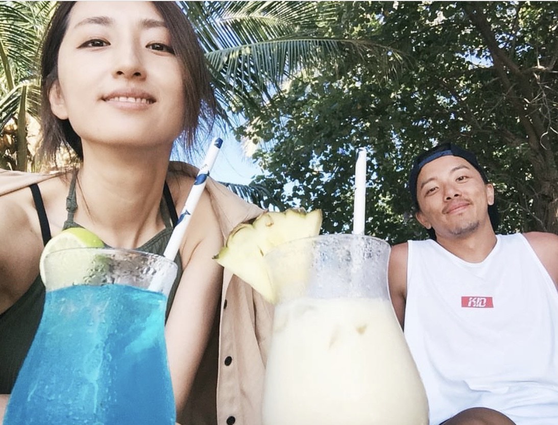 柯佳嬿與坤達2017年結婚後，享受2人甜蜜婚姻生活。（翻攝自柯佳嬿IG）