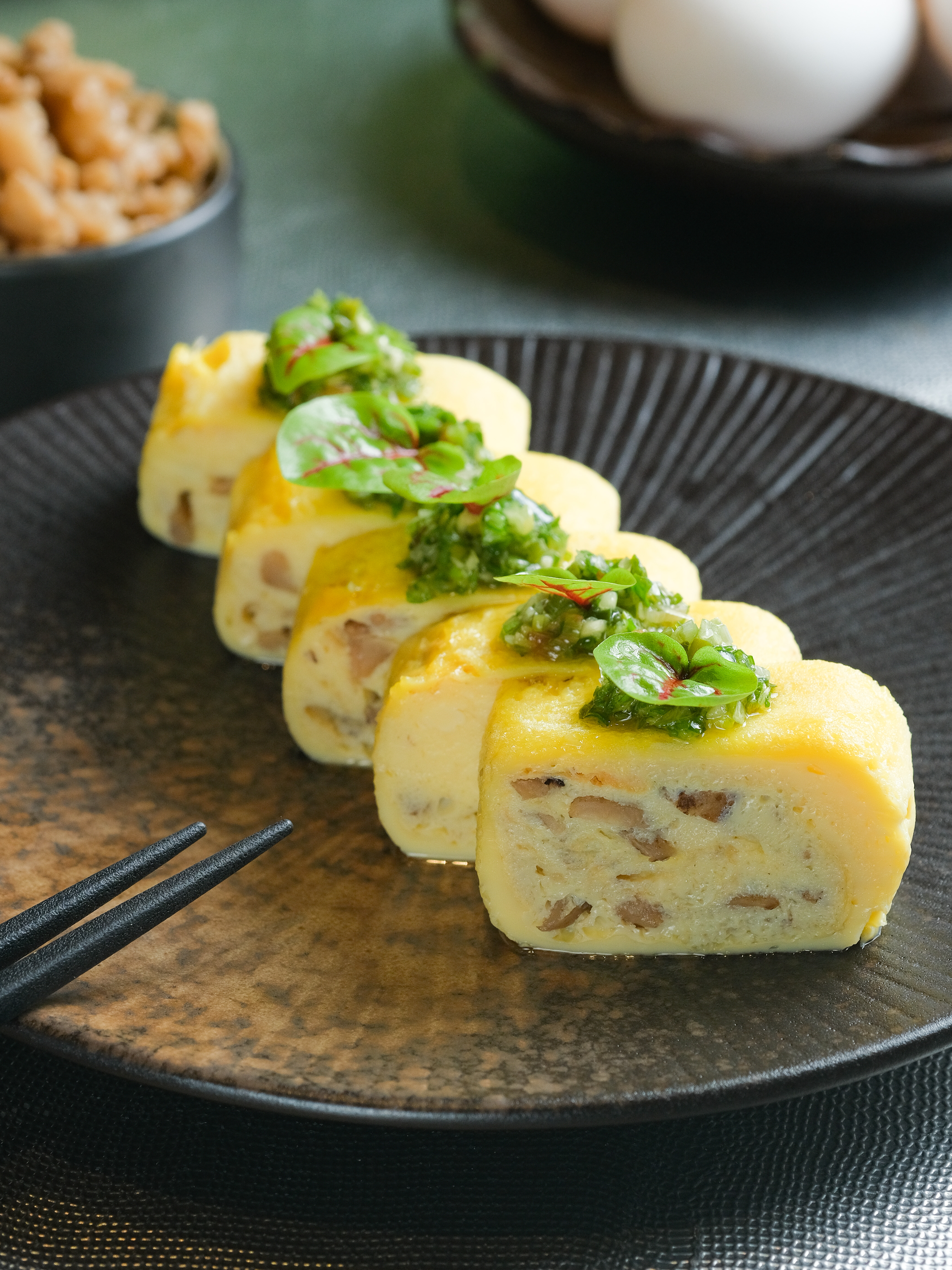 「菜脯玉子燒」把菜脯蛋改良為玉子燒，鹹甜帶脆。（150元／份）