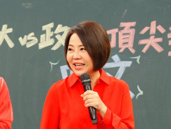 于美人一對兒女因為疫情關係，無法回歐洲唸書，但學費仍得繼續繳。（衛視提供）