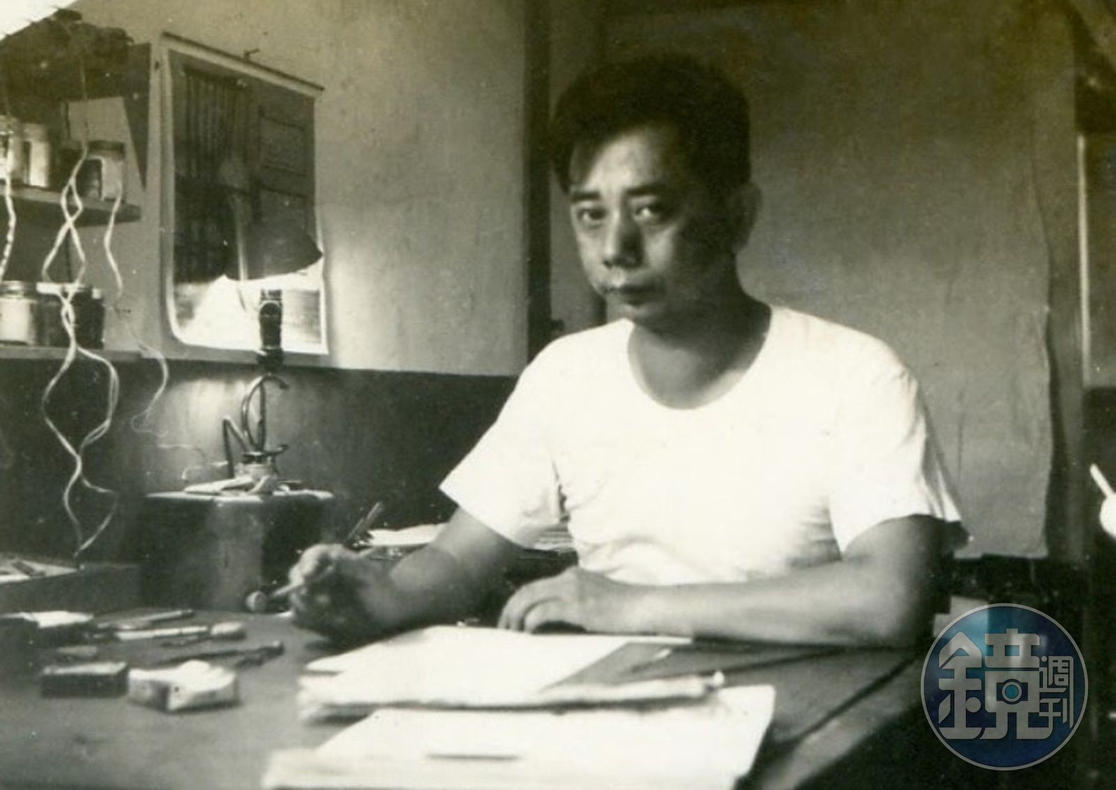 葉宏甲捲228事件坐10月黑牢母變賣金飾贖人- 鏡週刊Mirror Media